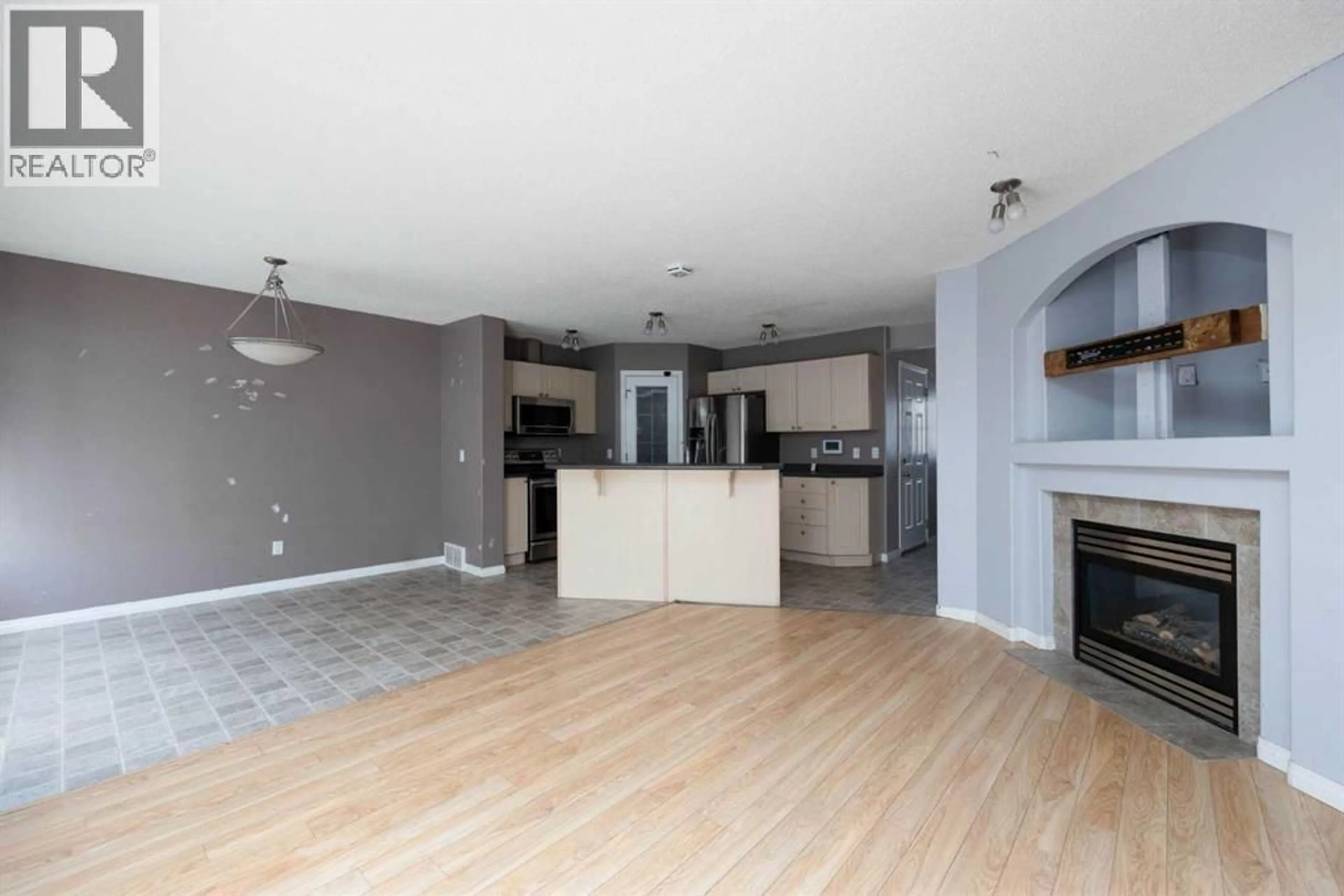 Open concept kitchen, unknown for 287 BEAR PAW DRIVE, Fort McMurray Alberta T9K2W1