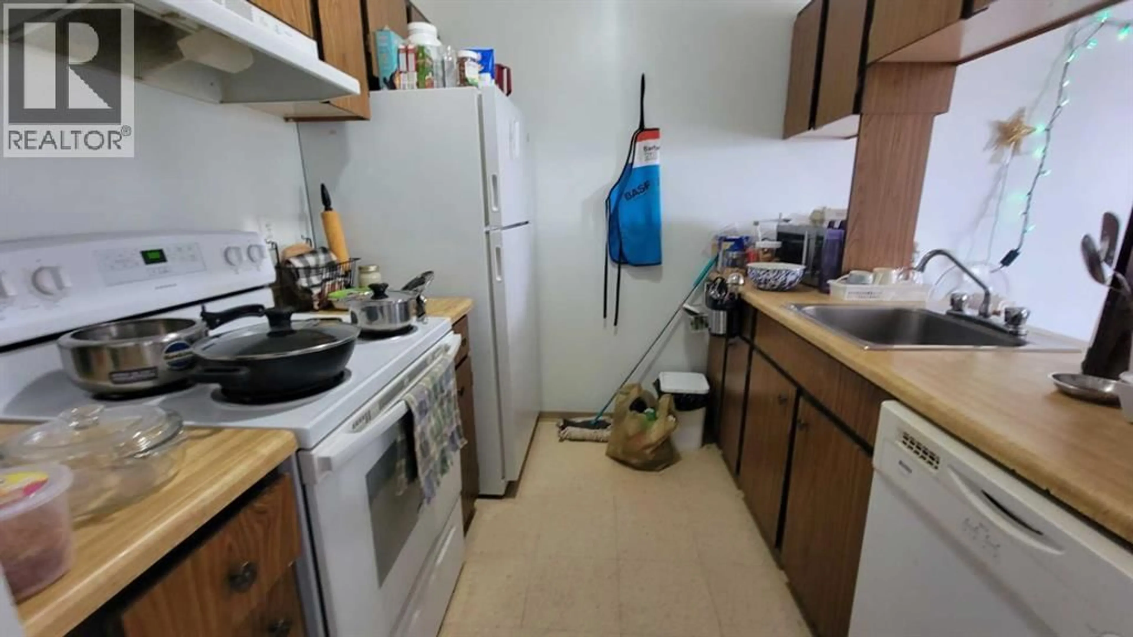 Standard kitchen, unknown for 5317 6 AVENUE, Edson Alberta T7E1P7