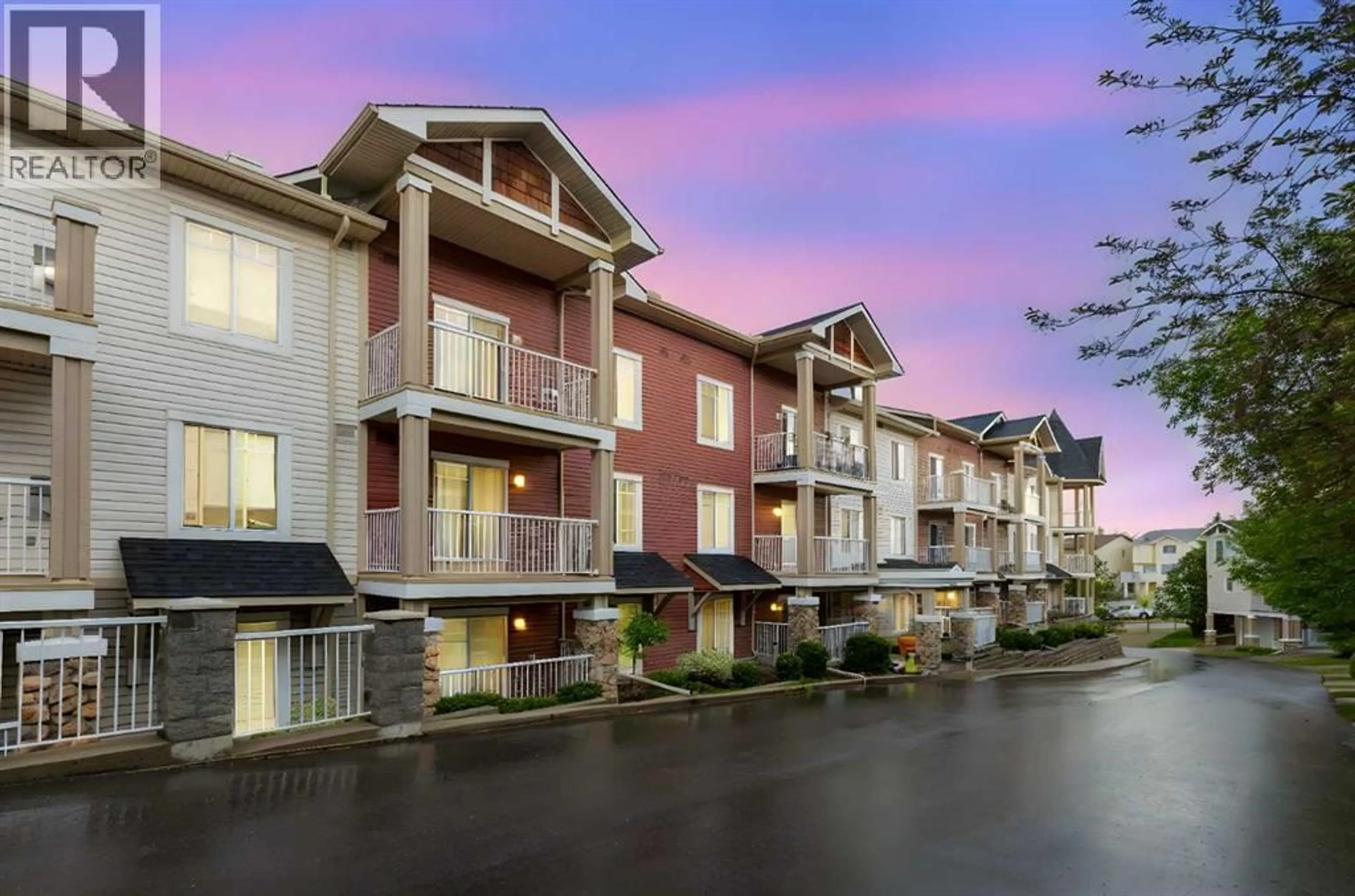 Patio, mountain view for 70 PANAMOUNT DRIVE NORTHWEST, Calgary Alberta T3K6G7