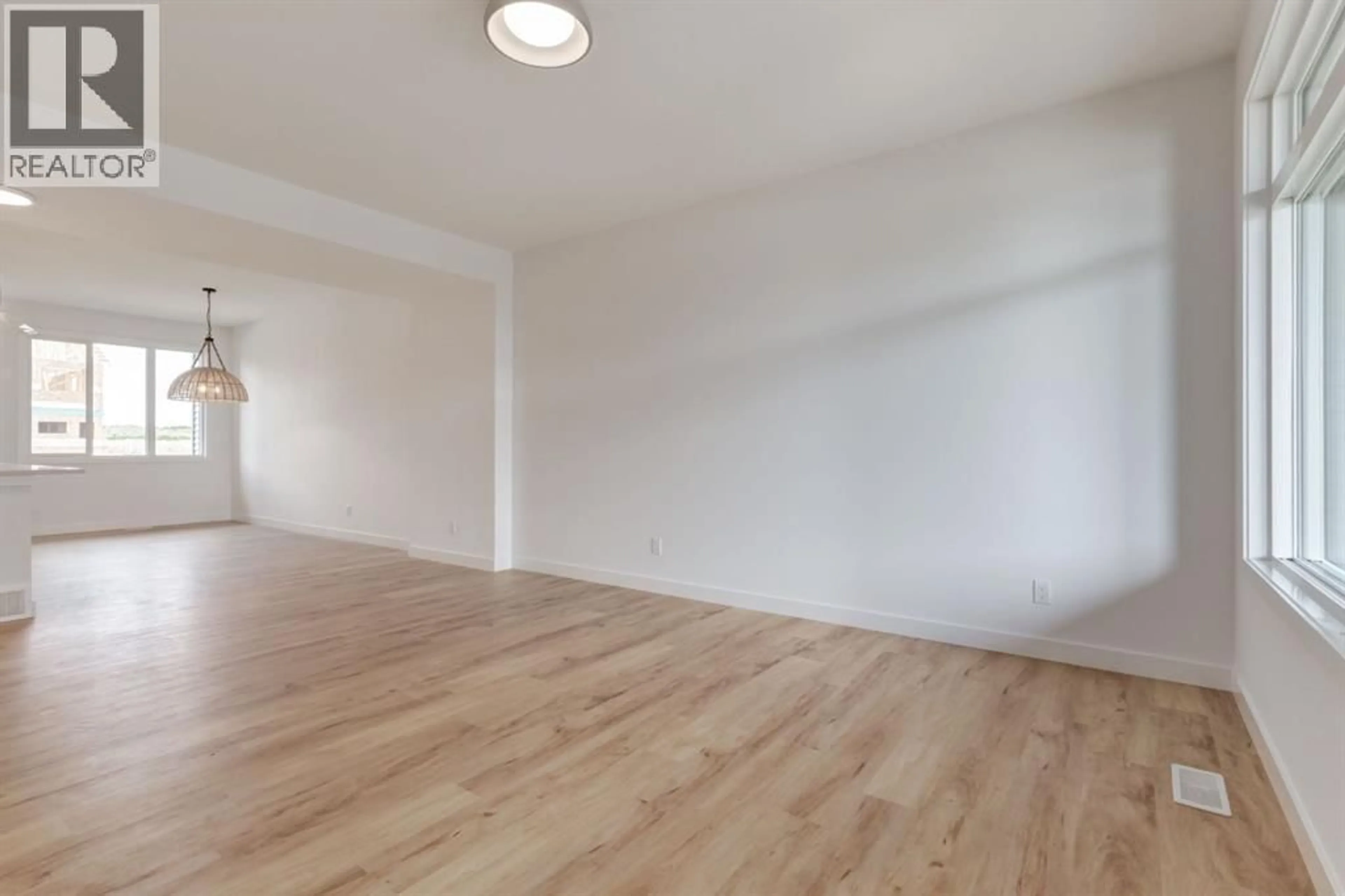 A pic of a room for 146 BELVEDERE CRESCENT SOUTHEAST, Calgary Alberta t2a7g2