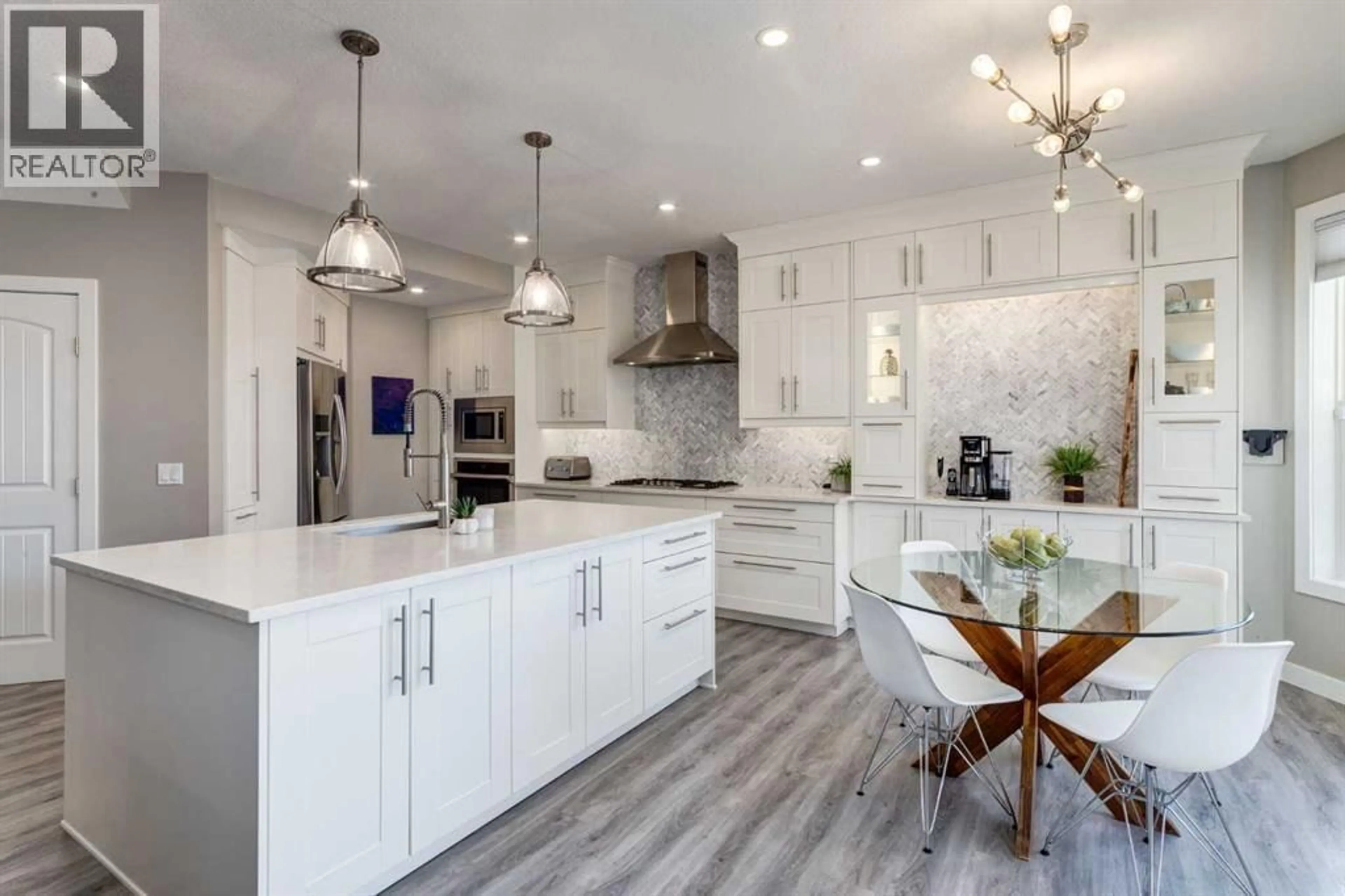 Contemporary kitchen, unknown for 269 TUSCANY RIDGE HEIGHTS NORTHWEST, Calgary Alberta T3L3B8