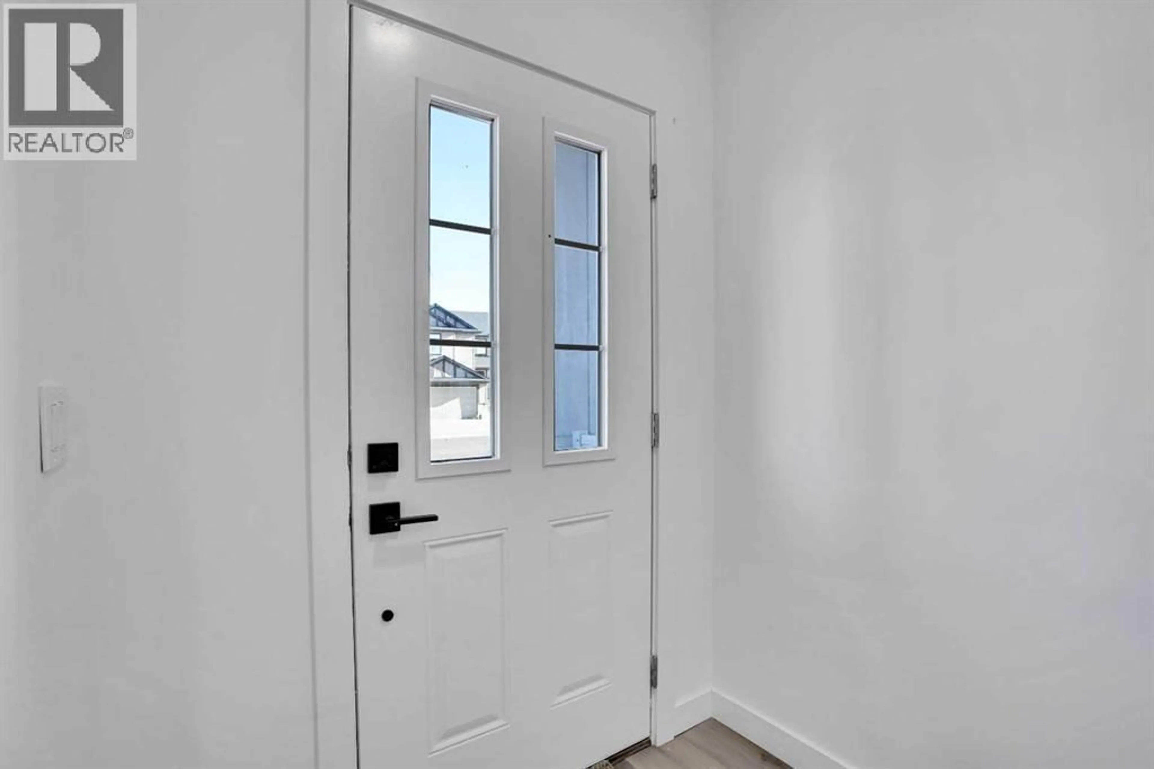 Indoor entryway for 59 BAYSPRINGS TERRACE SOUTHWEST, Airdrie Alberta t4b0r7