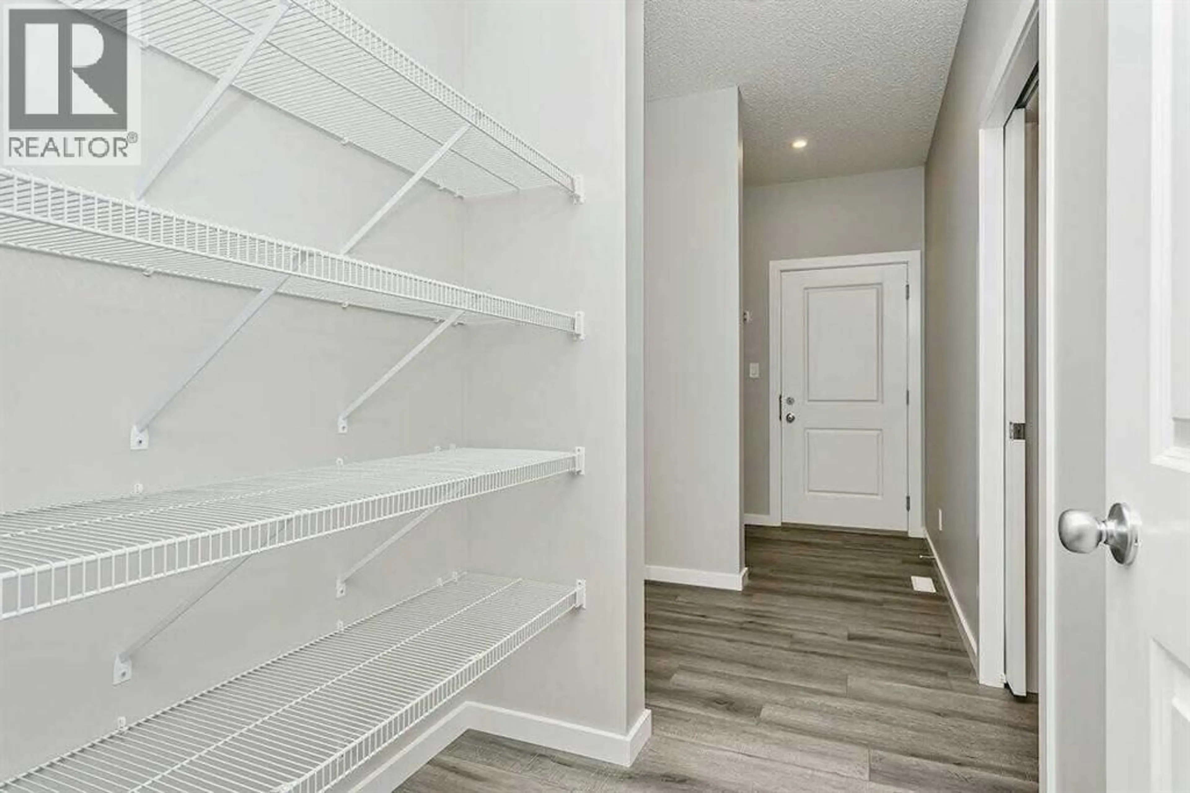 Unknown for 21 HEARTWOOD LANE SOUTHEAST, Calgary Alberta T3M2K1