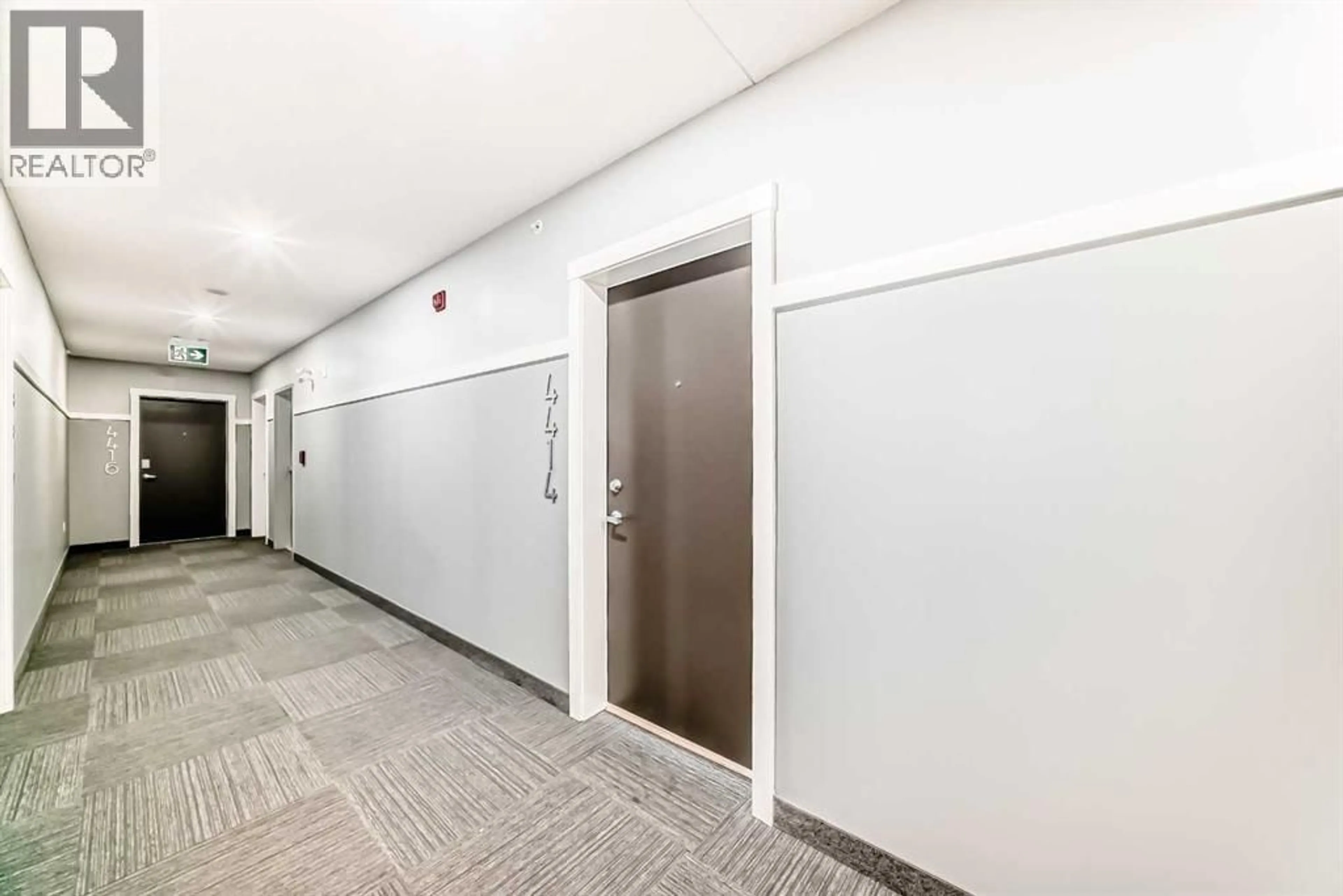 Indoor foyer for 550 BELMONT STREET SOUTHWEST, Calgary Alberta T2X5Y9