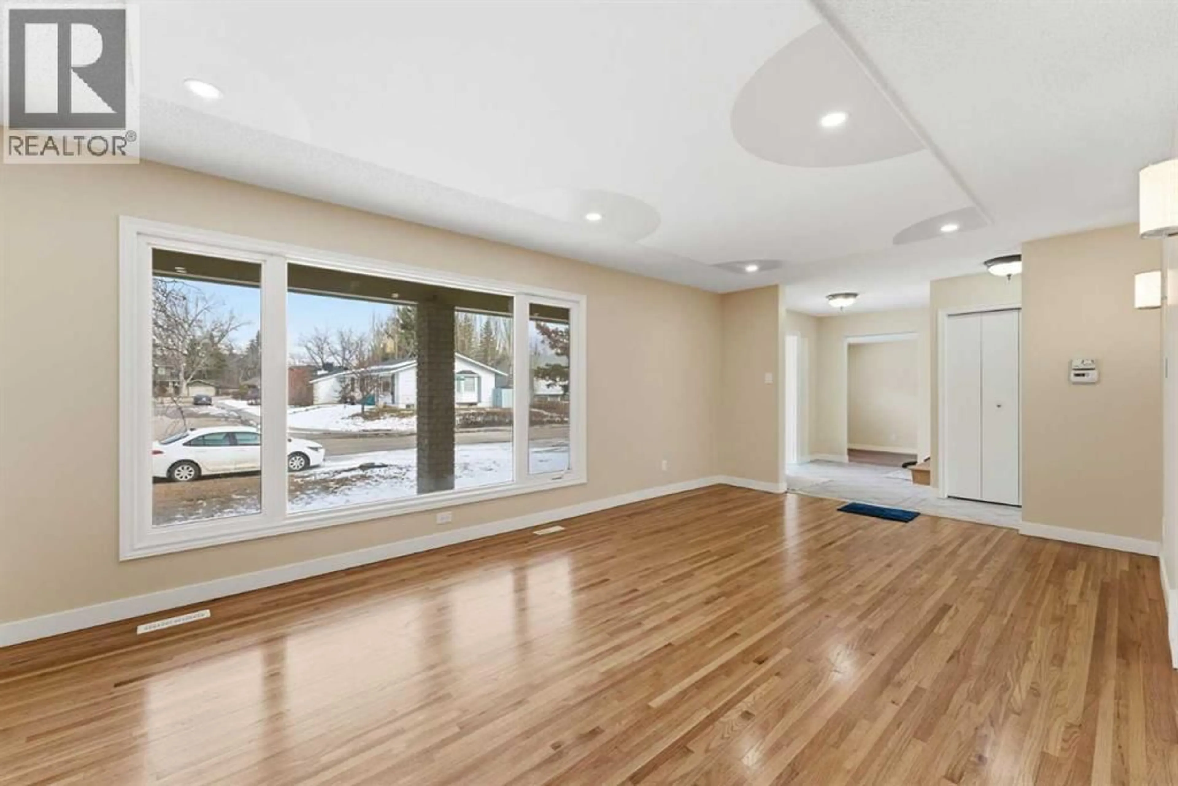 Unknown for 10603 MAPLECREEK DRIVE SOUTHEAST, Calgary Alberta T2J1V2