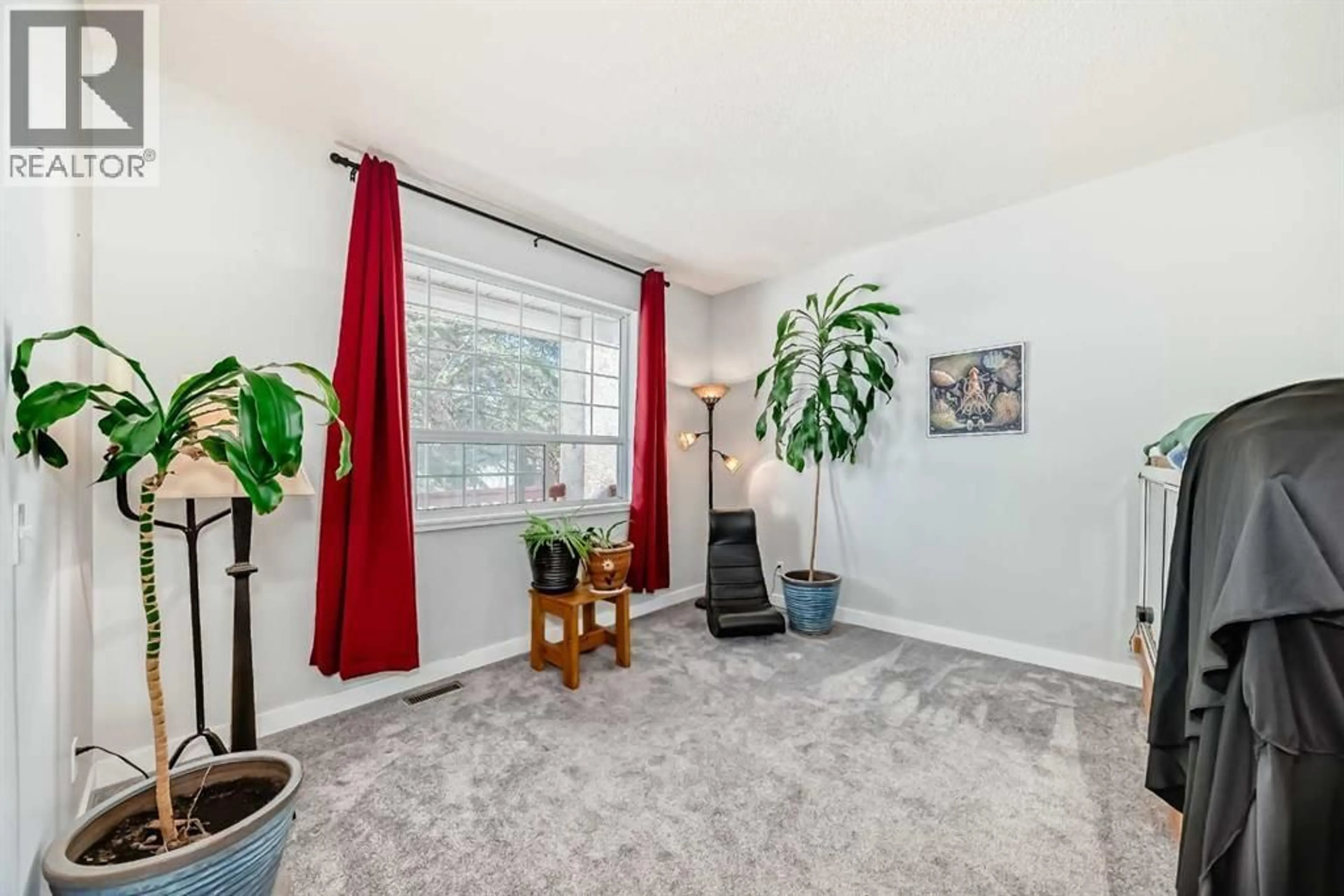 A pic of a room for 3315 CATALINA BOULEVARD NORTHEAST, Calgary Alberta T1Y6T8