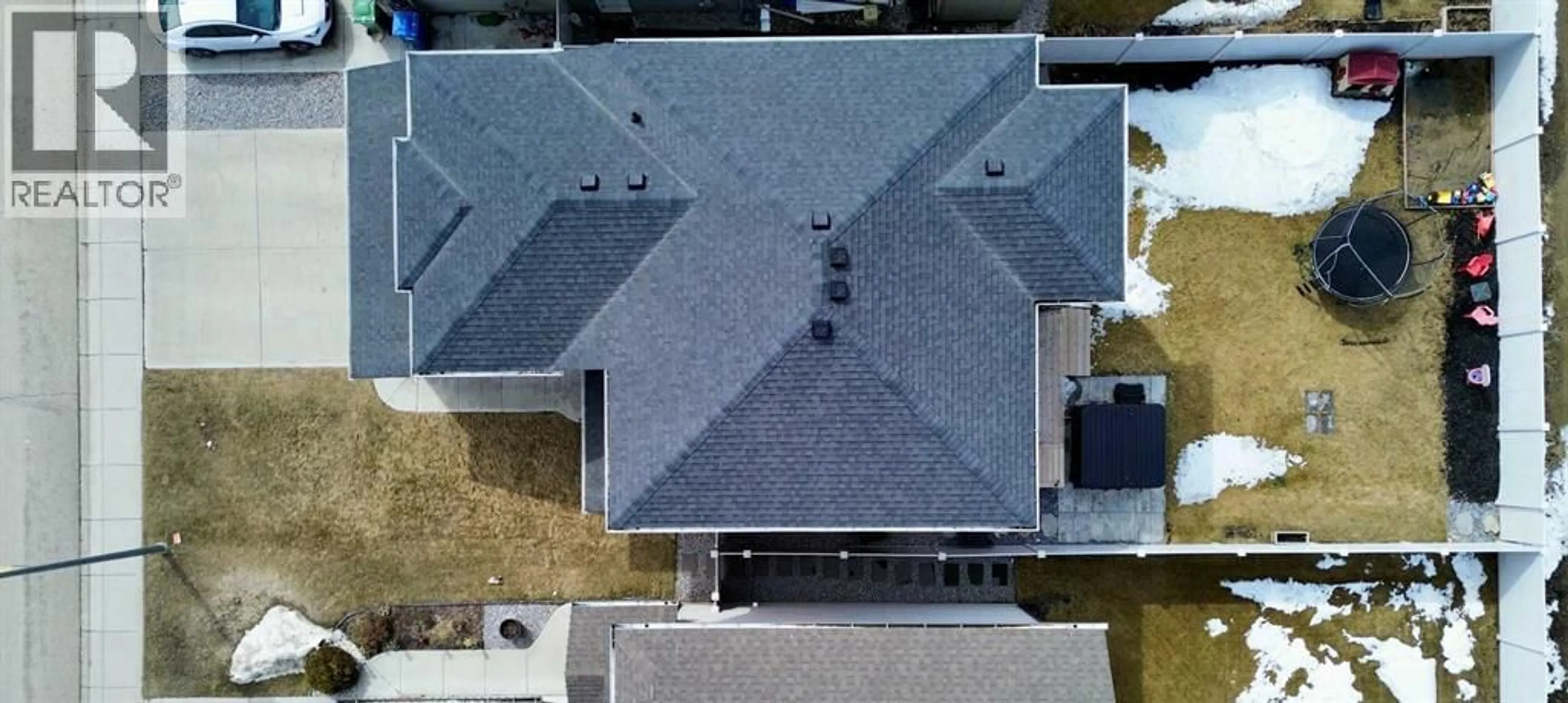 A pic from outside/outdoor area/front of a property/back of a property/a pic from drone, building for 22 CARIBOU CRESCENT, Red Deer Alberta T4P0T5