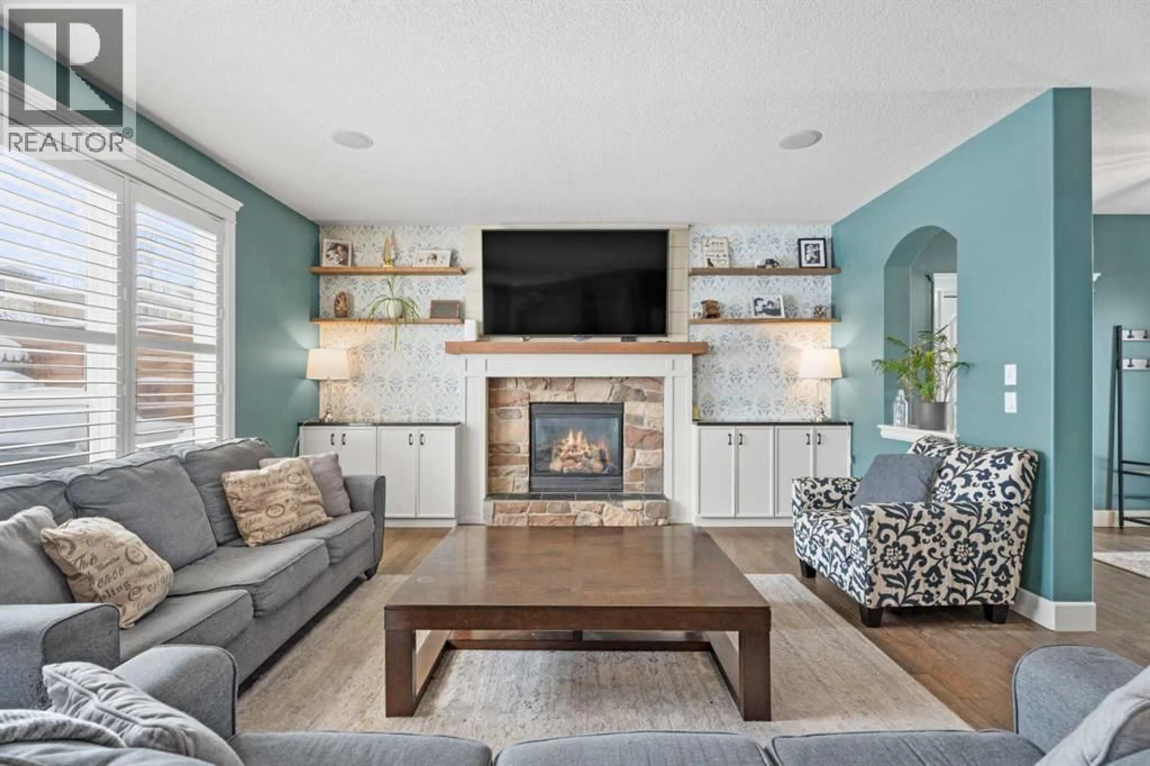 Living room with furniture, unknown for 131 AUBURN SOUND VIEW SOUTHEAST, Calgary Alberta T3M0E1