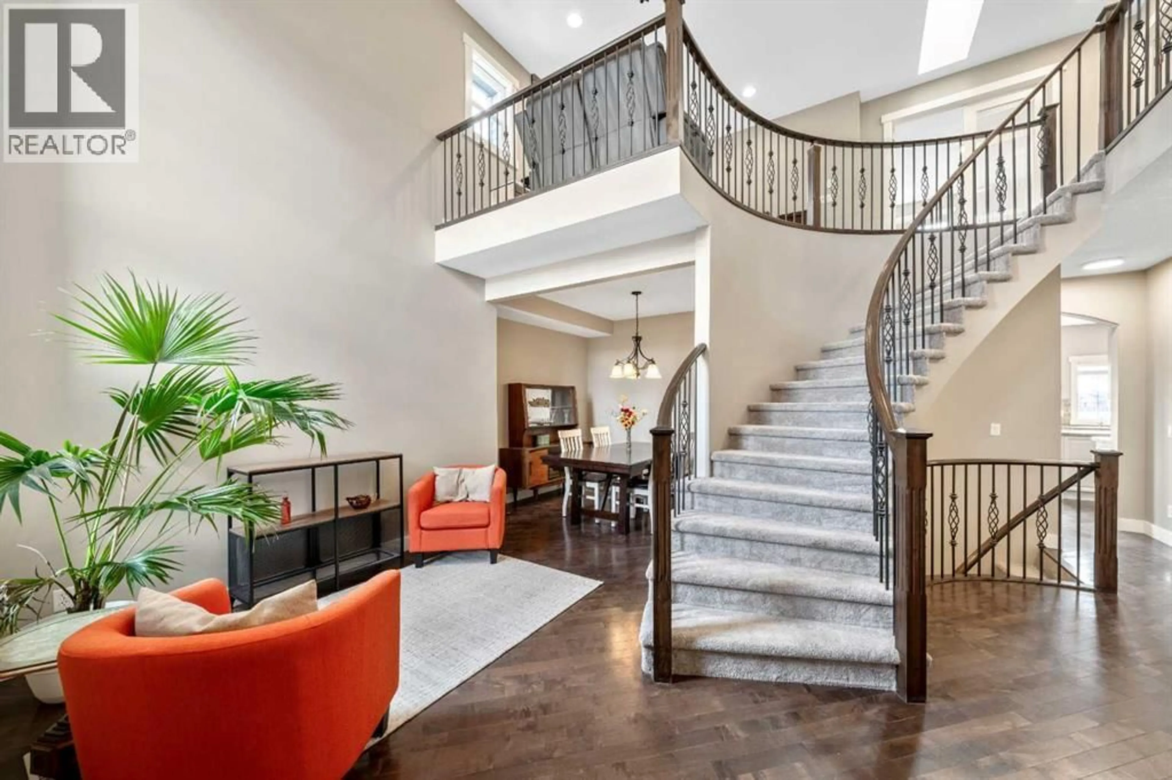 Indoor foyer for 133 CHANNELSIDE COVE SOUTHWEST, Airdrie Alberta T4B2J1