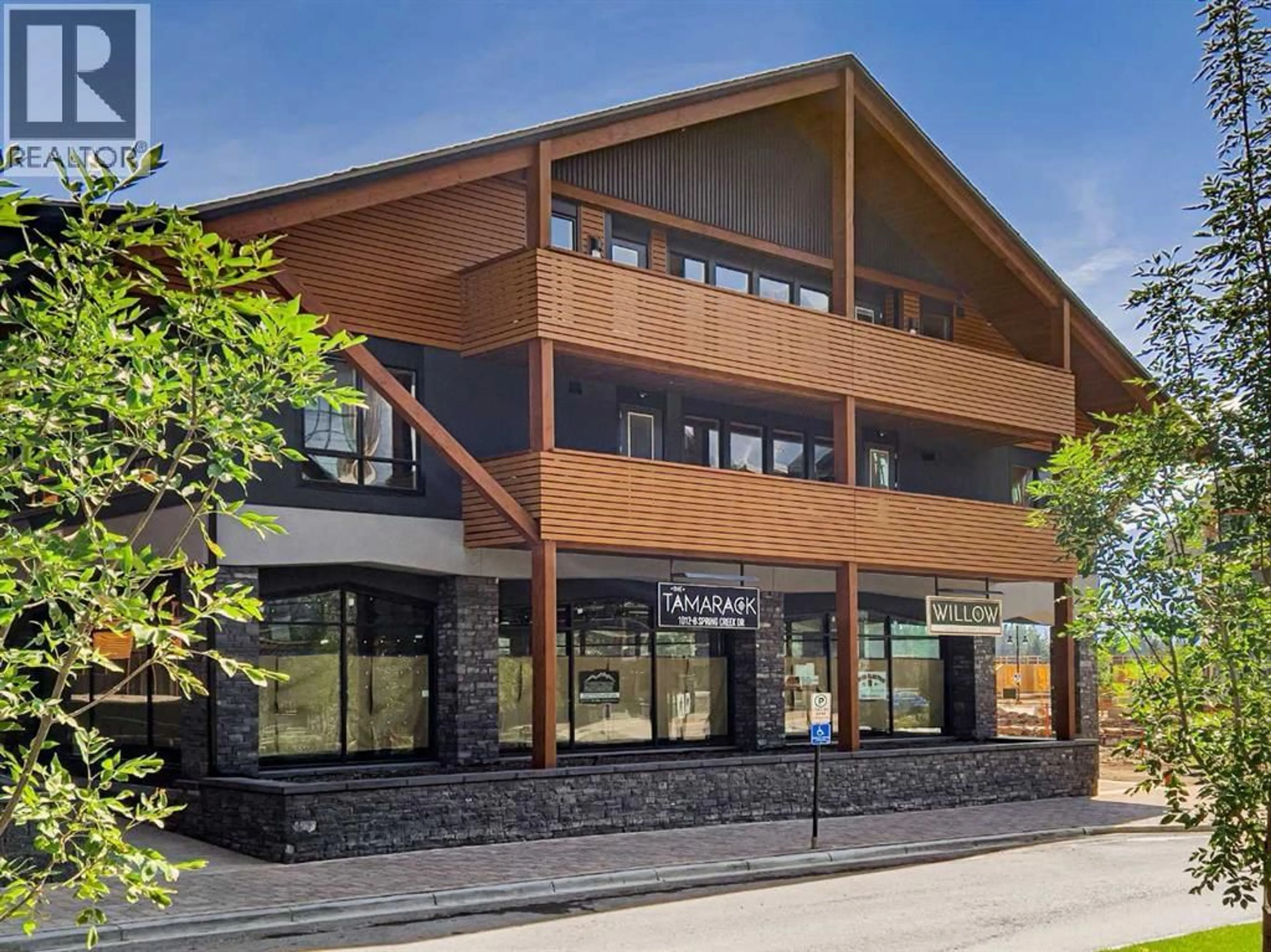 Indoor foyer for 1012 SPRING CREEK DRIVE, Canmore Alberta T1W0C8