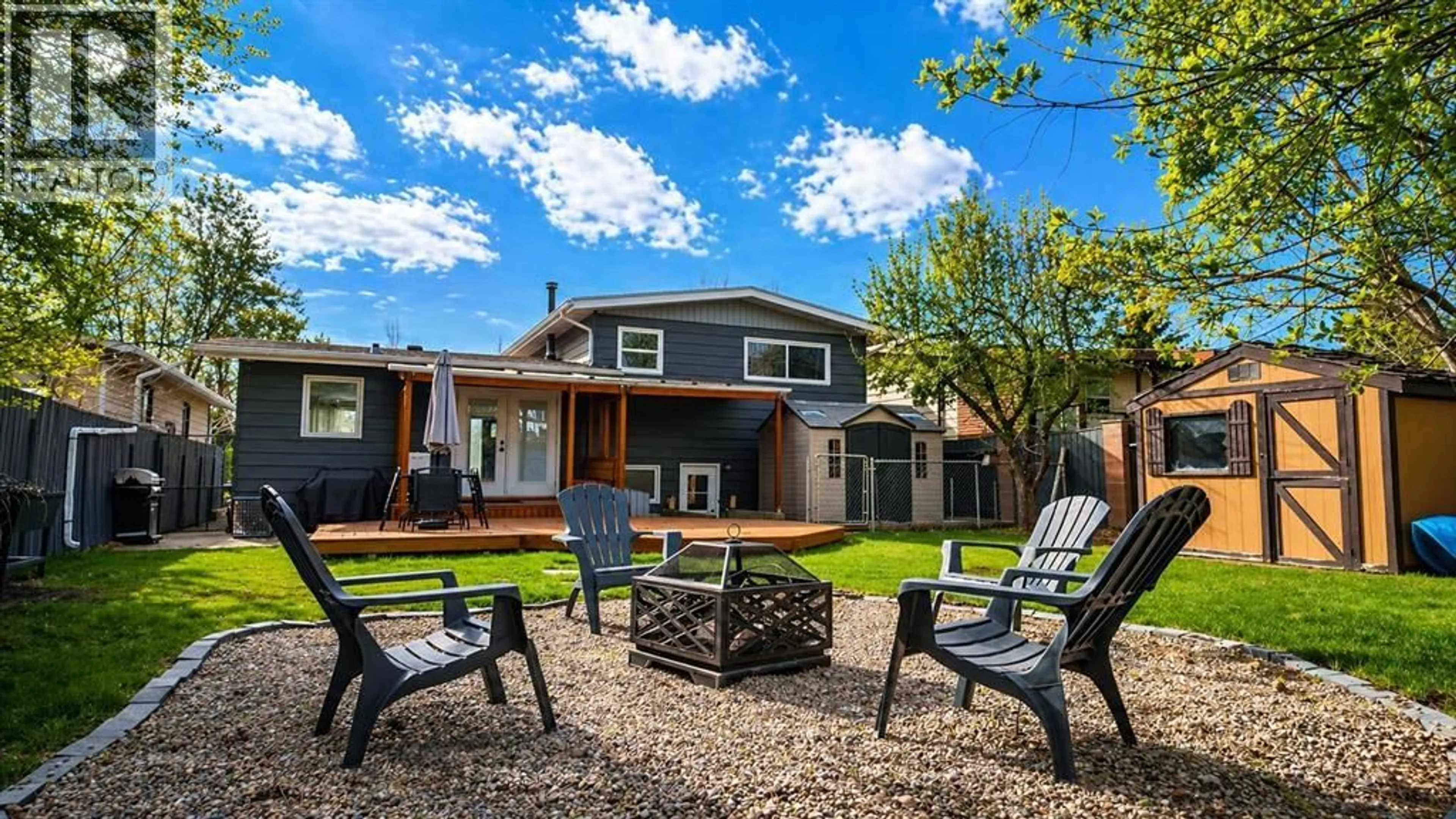 Patio, unknown for 10 CAYUGA PLACE WEST, Lethbridge Alberta T1K5J1