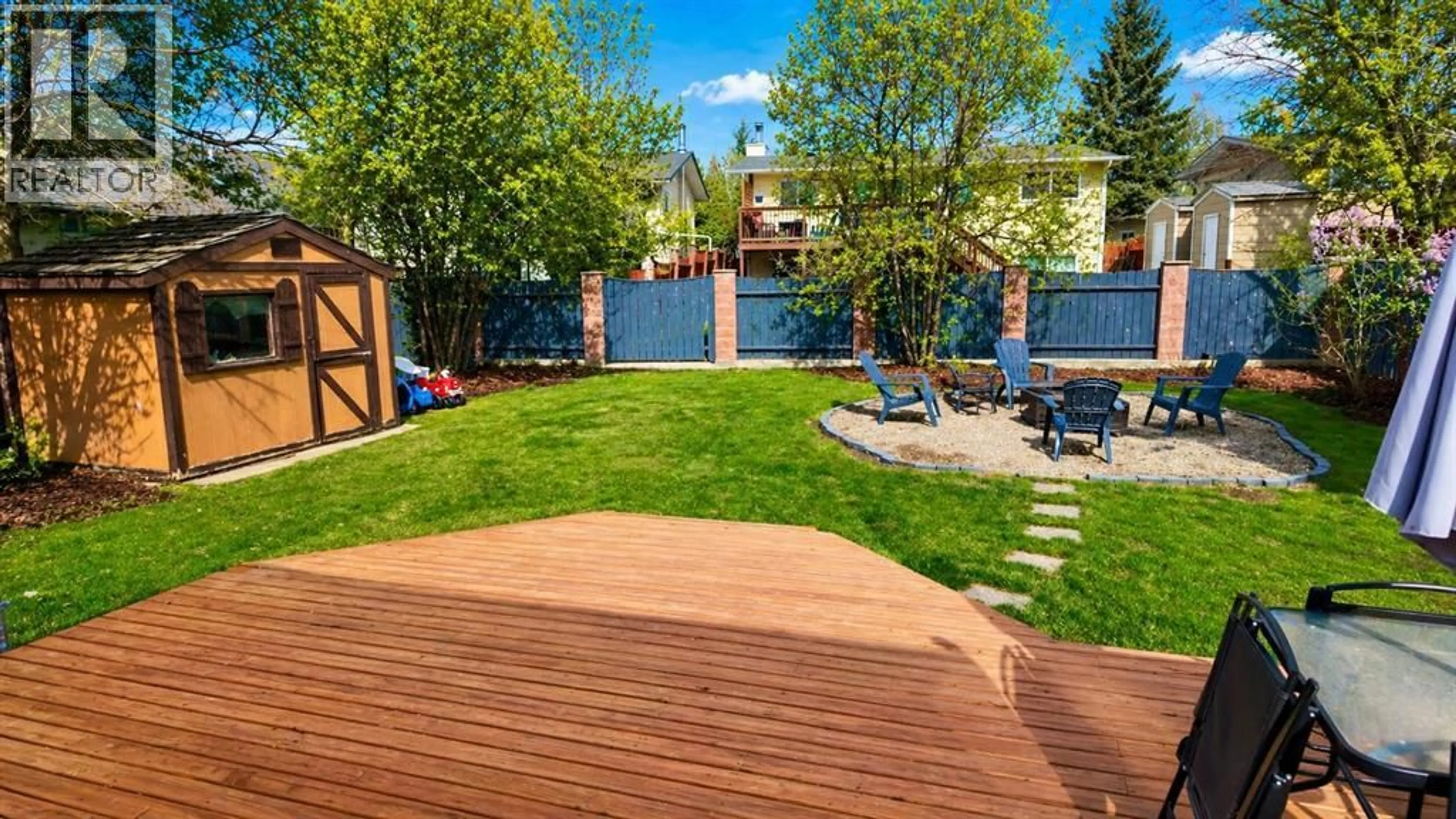 Patio, street for 10 CAYUGA PLACE WEST, Lethbridge Alberta T1K5J1
