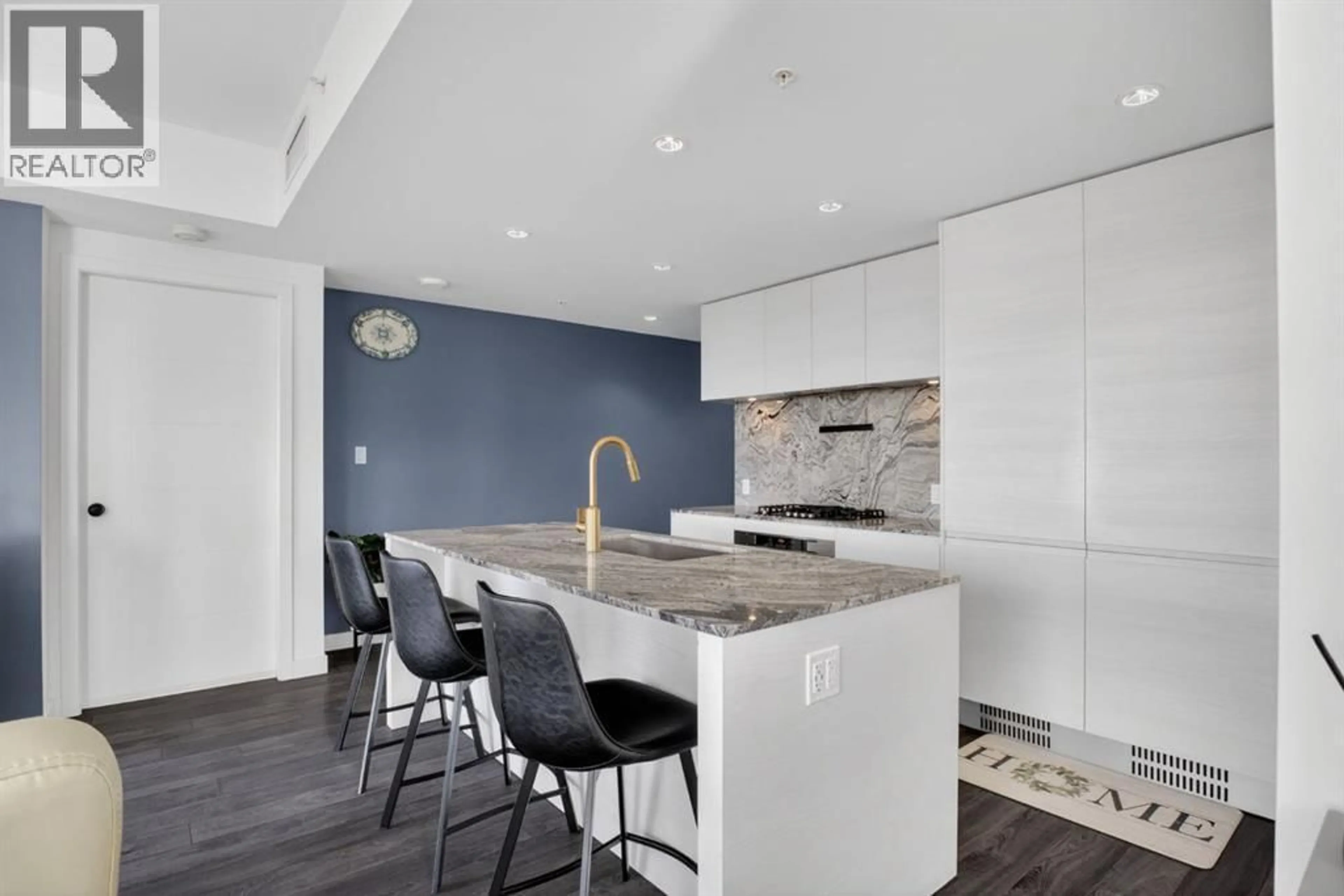 Contemporary kitchen, ceramic/tile floor for 310 12 AVENUE SOUTHWEST, Calgary Alberta T2R1B5