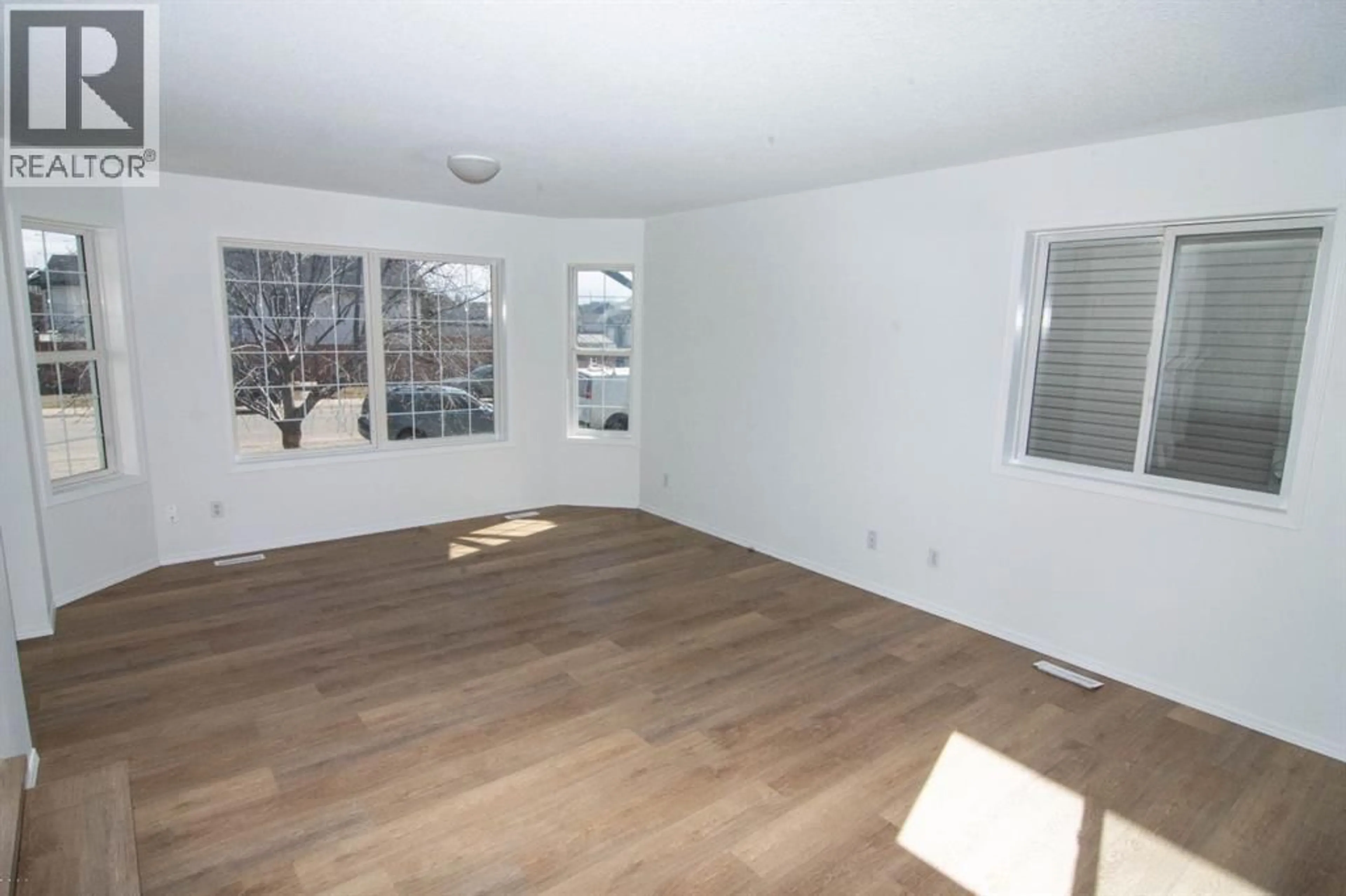 A pic of a room for 5320 MARTIN CROSSING DRIVE NORTHEAST, Calgary Alberta T3J3T2