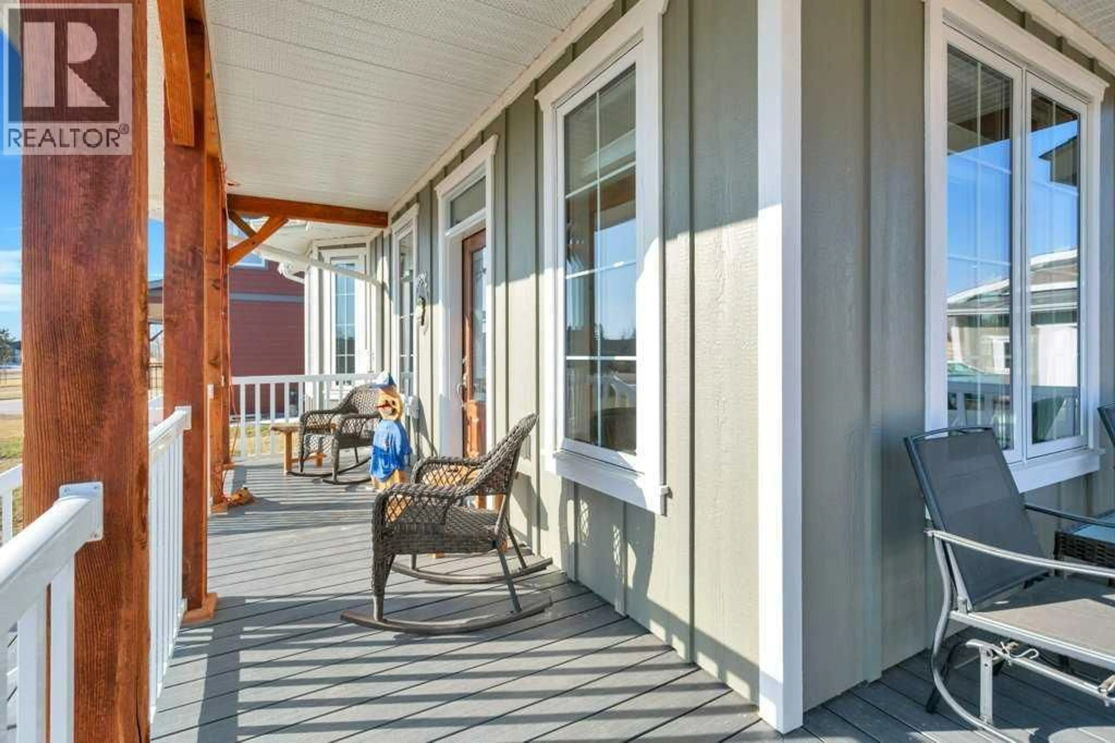 Patio, street for 617 BRIDGEVIEW ROAD, Rural Ponoka County Alberta T0C0J0