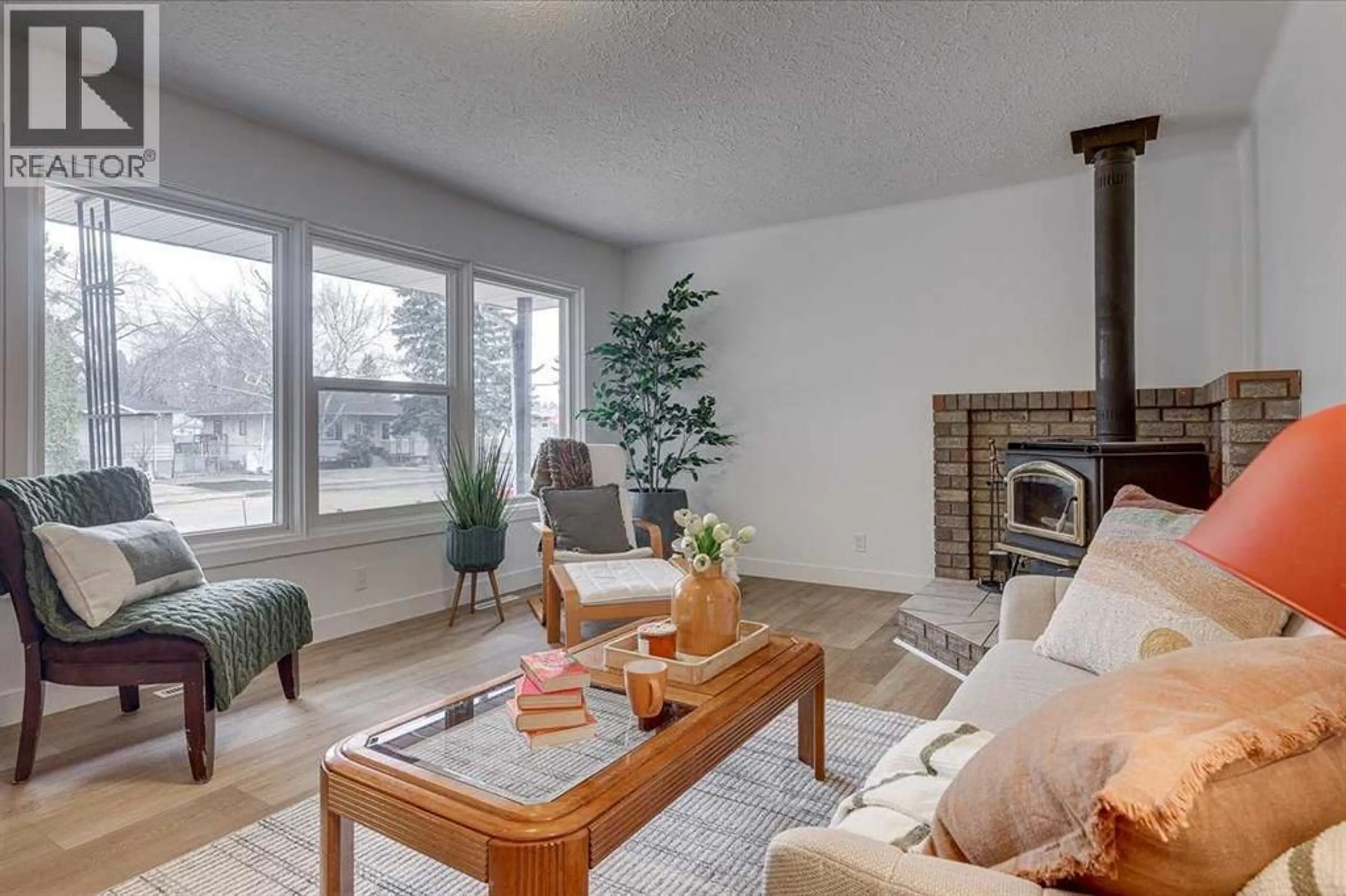 Living room with furniture, unknown for 4018 47 STREET, Red Deer Alberta T4N1P2