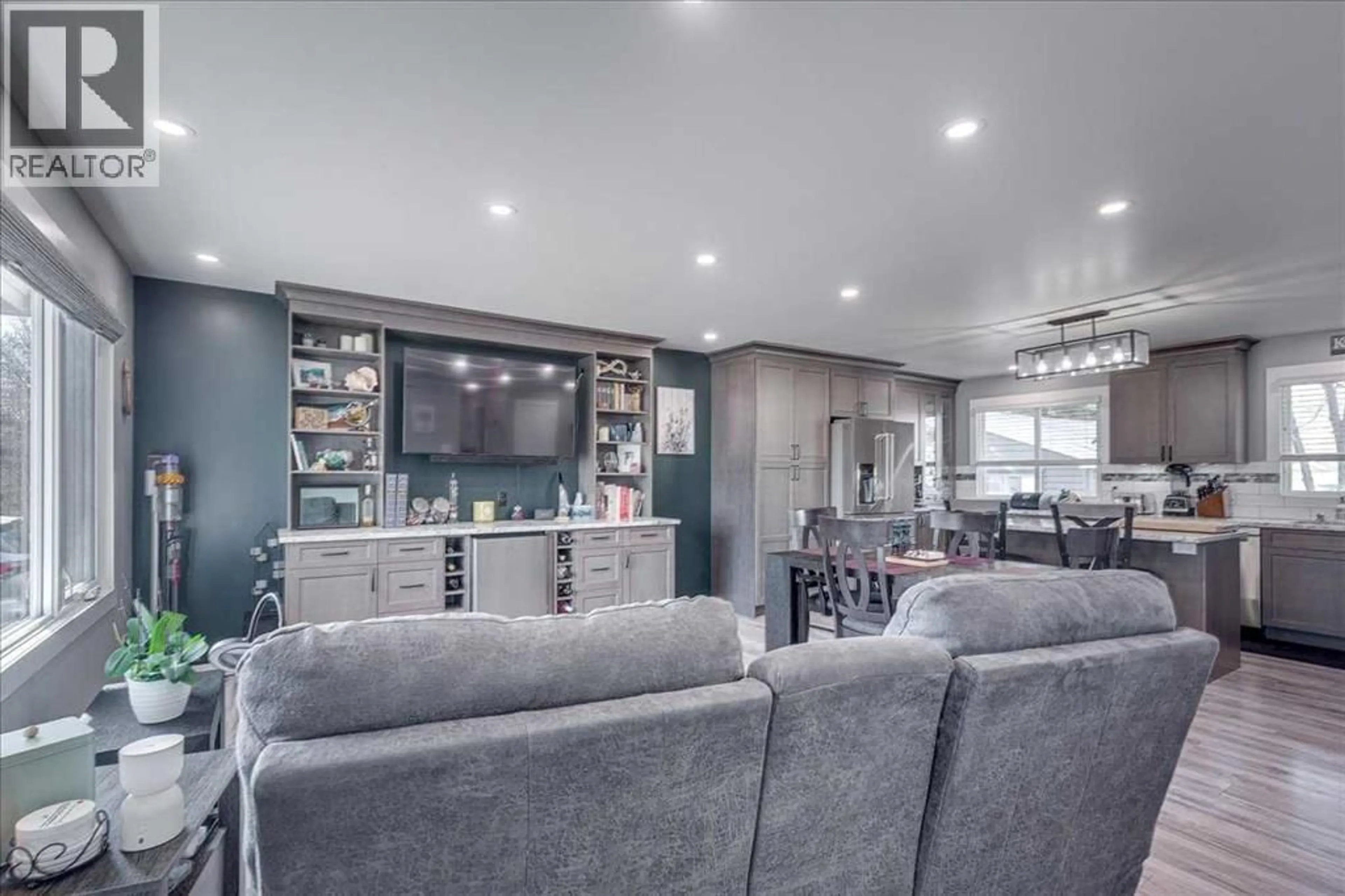 Unknown for 5616 55 AVENUE, Lacombe Alberta T4L1L9