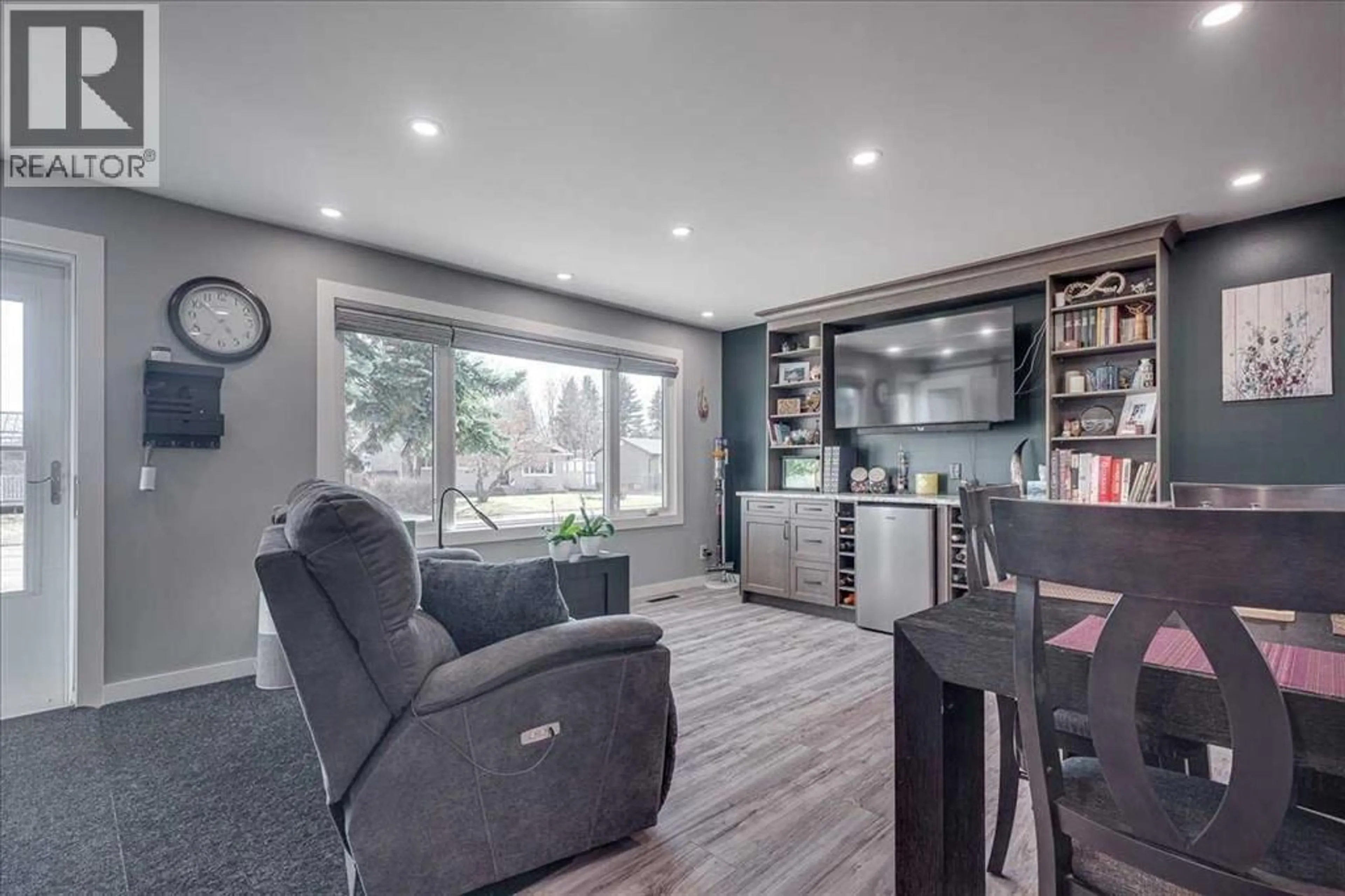 Unknown for 5616 55 AVENUE, Lacombe Alberta T4L1L9