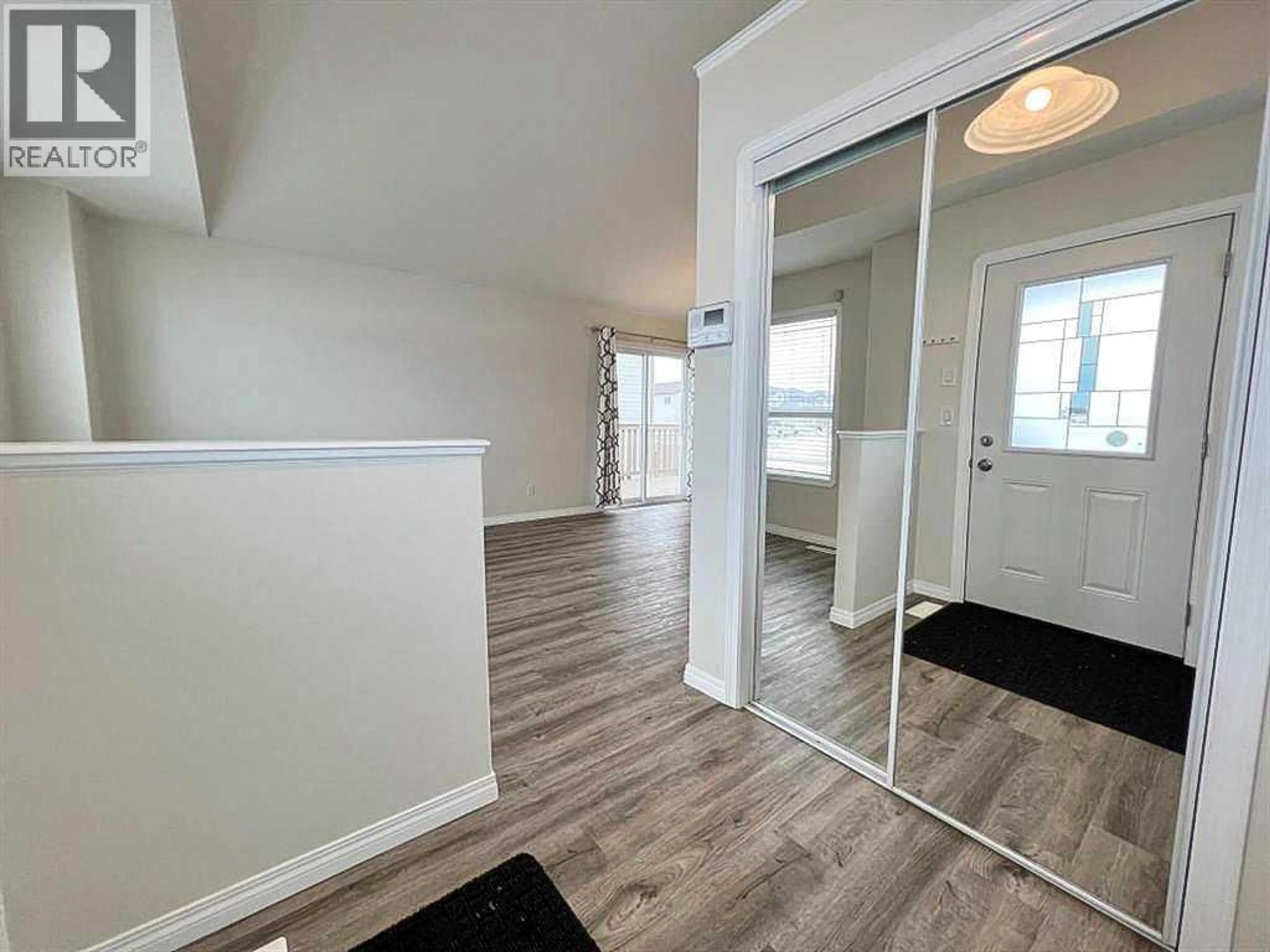 Indoor entryway for 11509 78 AVENUE, Grande Prairie Alberta T8W0A2