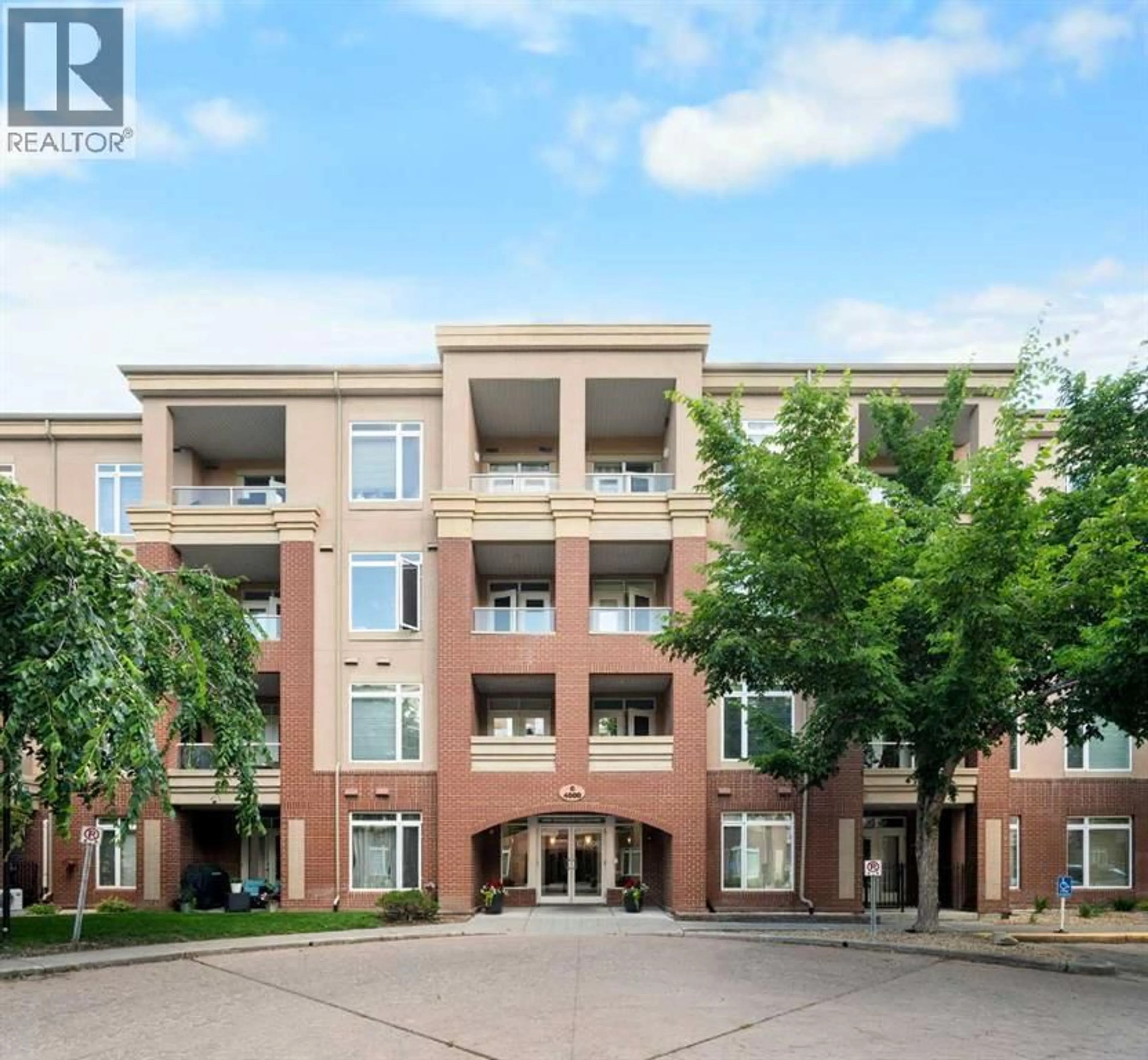 Unknown for 24 HEMLOCK CRESCENT SOUTHWEST, Calgary Alberta T3C2Z1