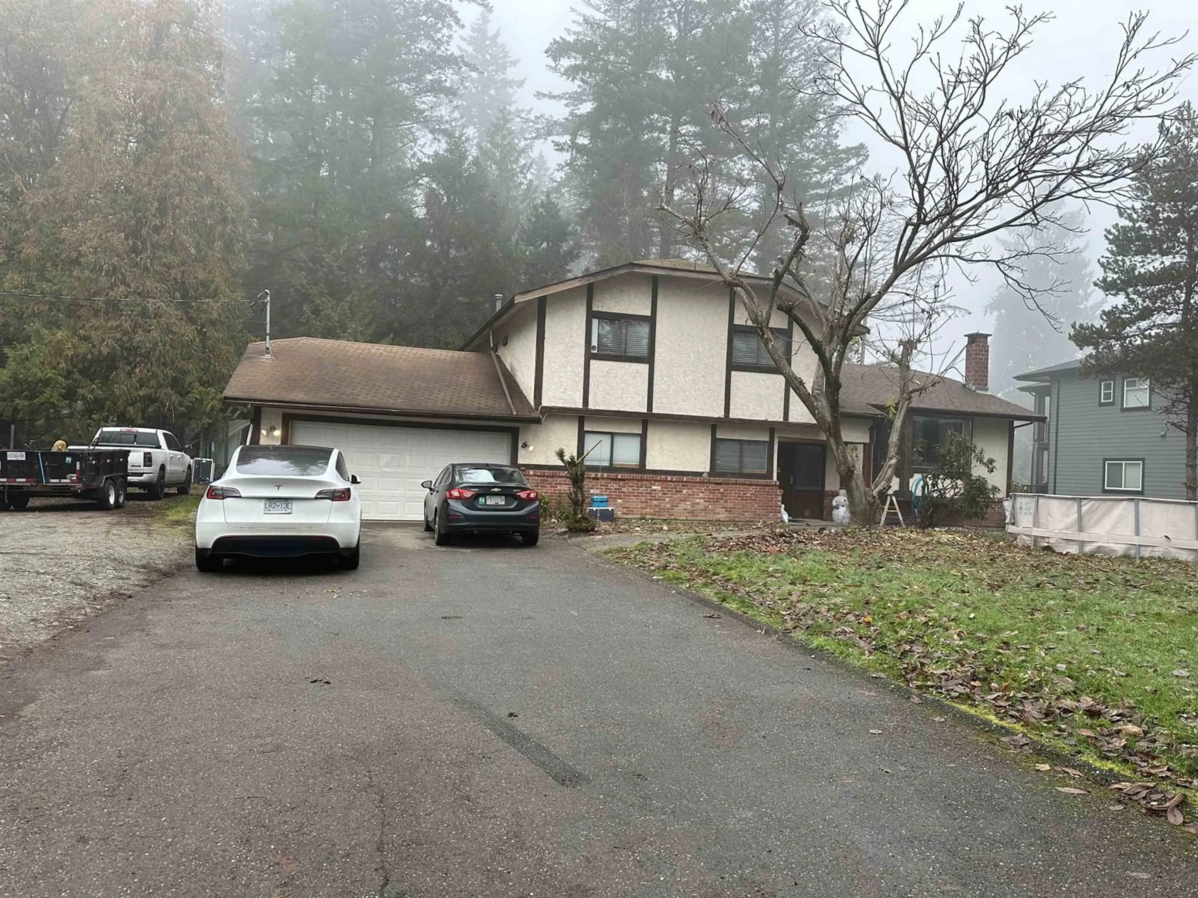 Unknown for 17723 96, Surrey British Columbia V4N4A9