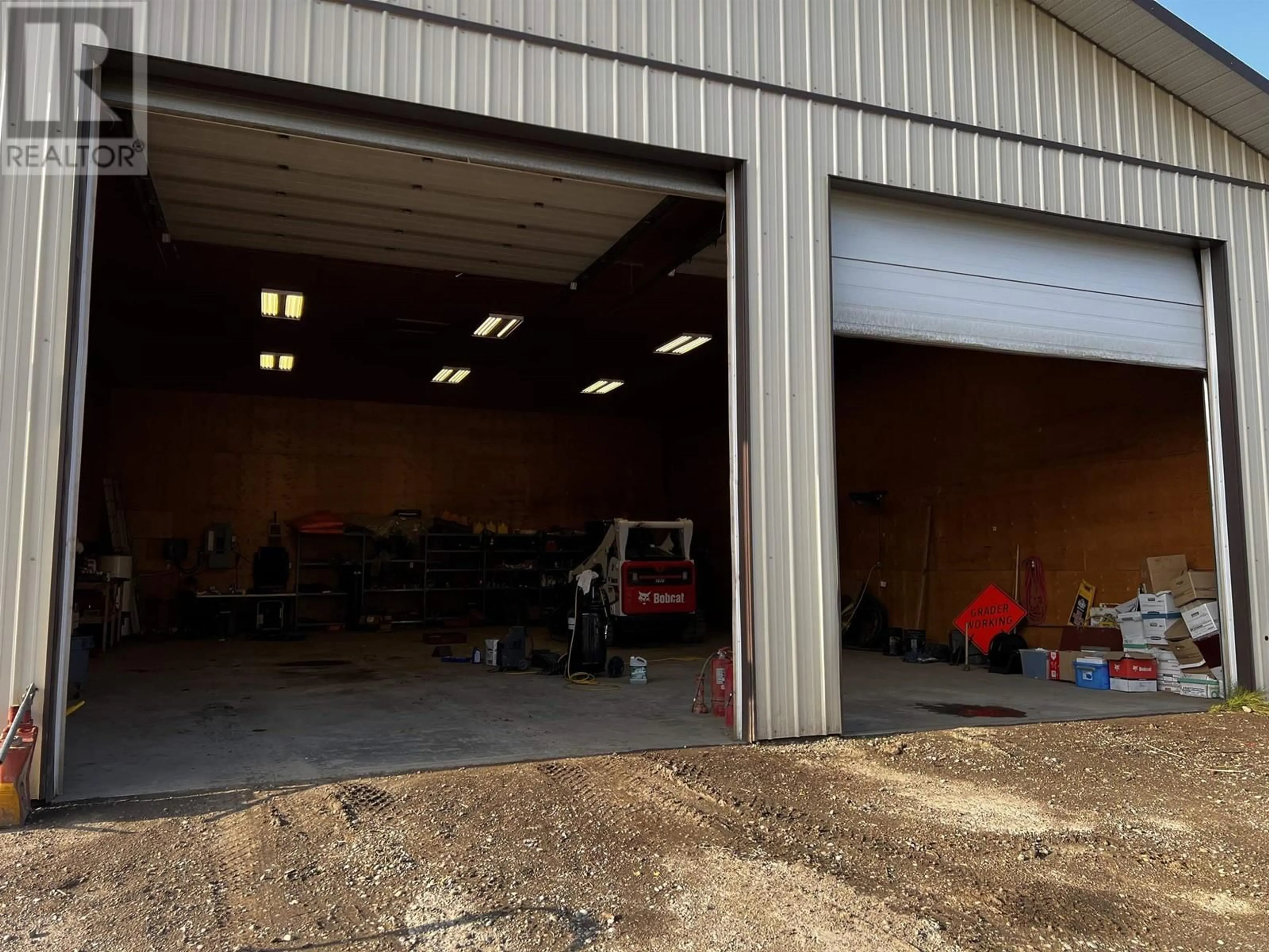 Indoor garage for 10412 NORTHERN LIGHTS DRIVE, Fort St. John British Columbia V1J0S8