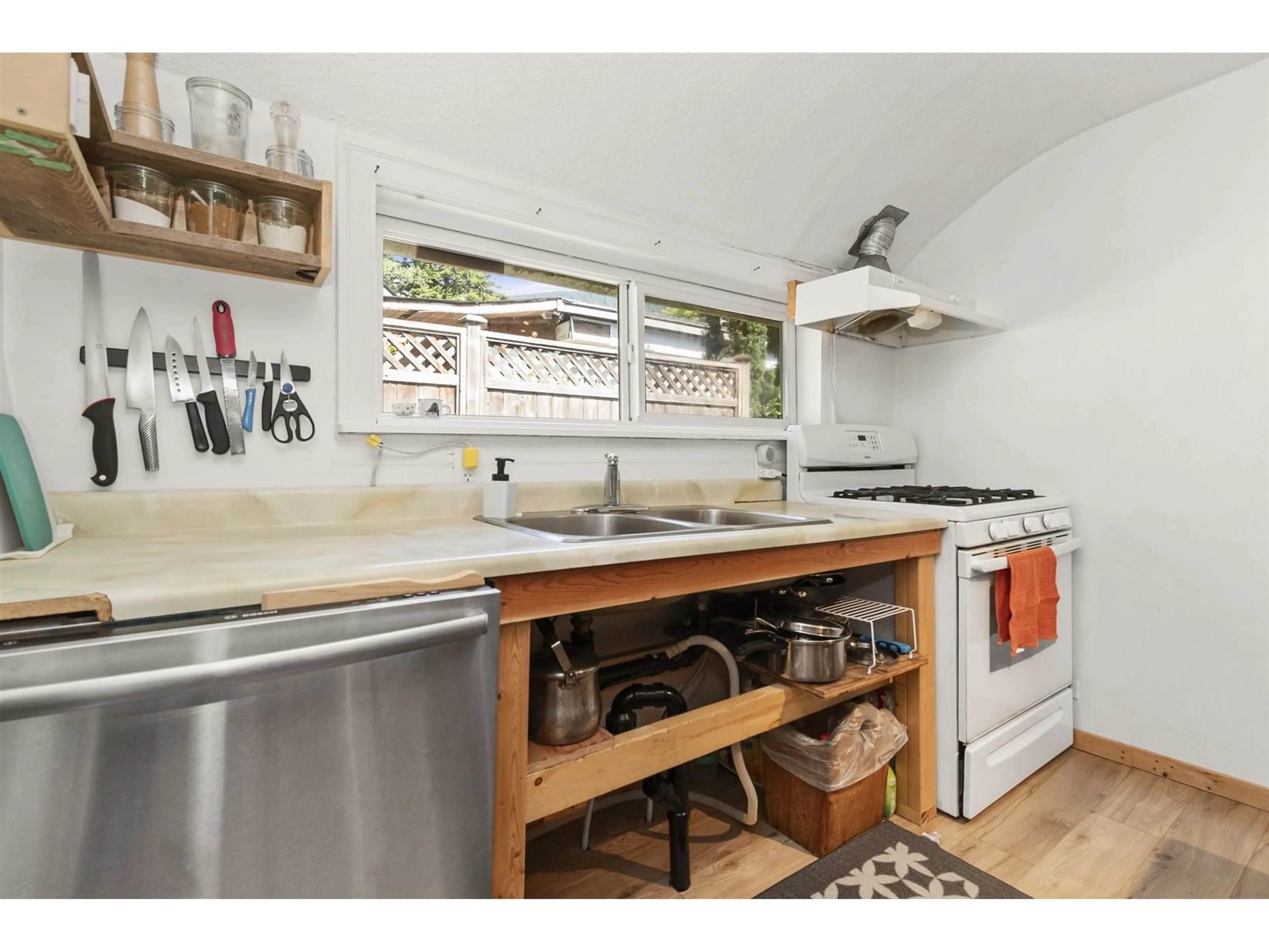 Unknown for 42259 YARROW CENTRAL ROAD, Yarrow British Columbia V2R5E3