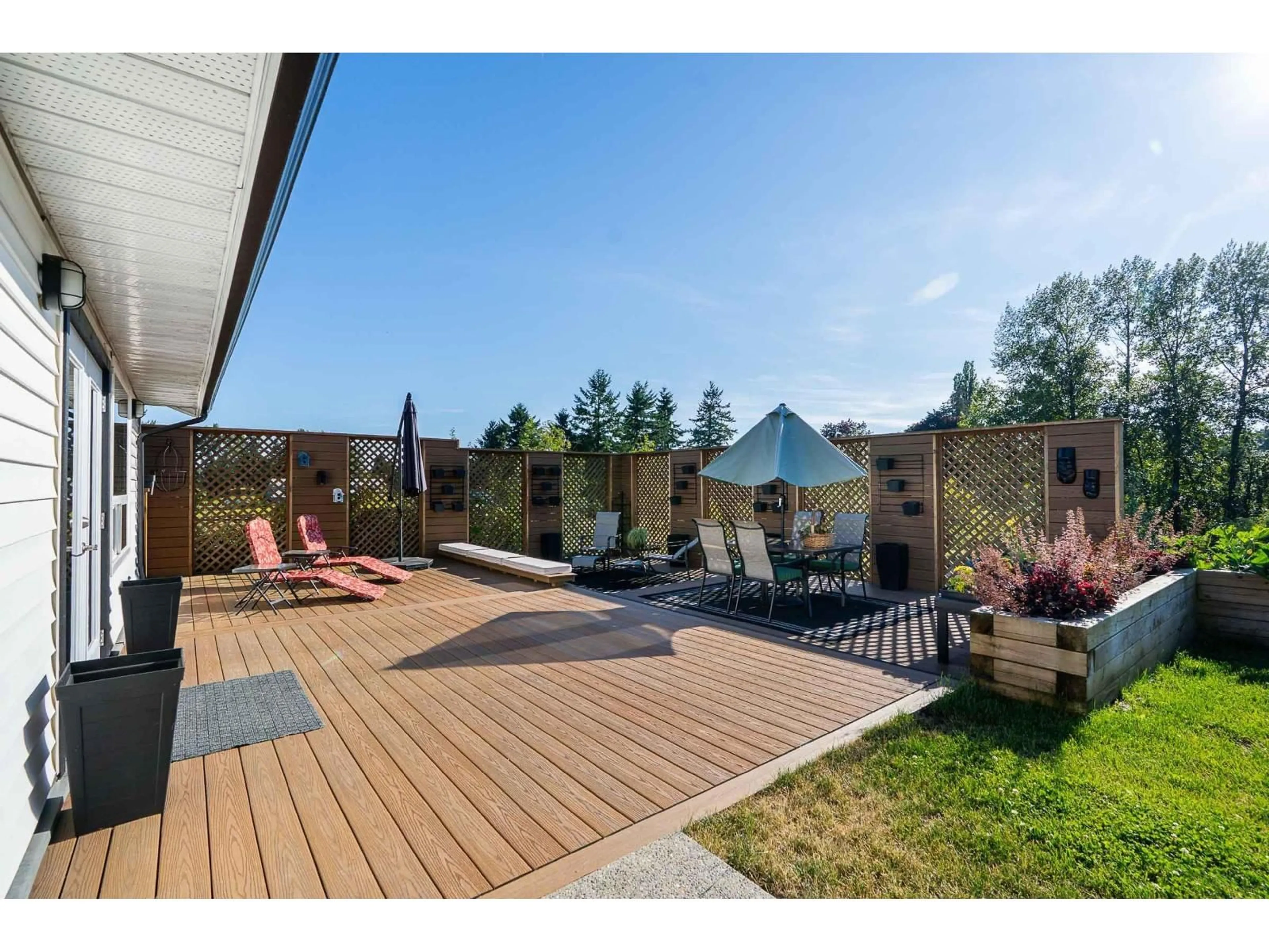 Patio, mountain view for 24862 16, Langley British Columbia V4W2R6