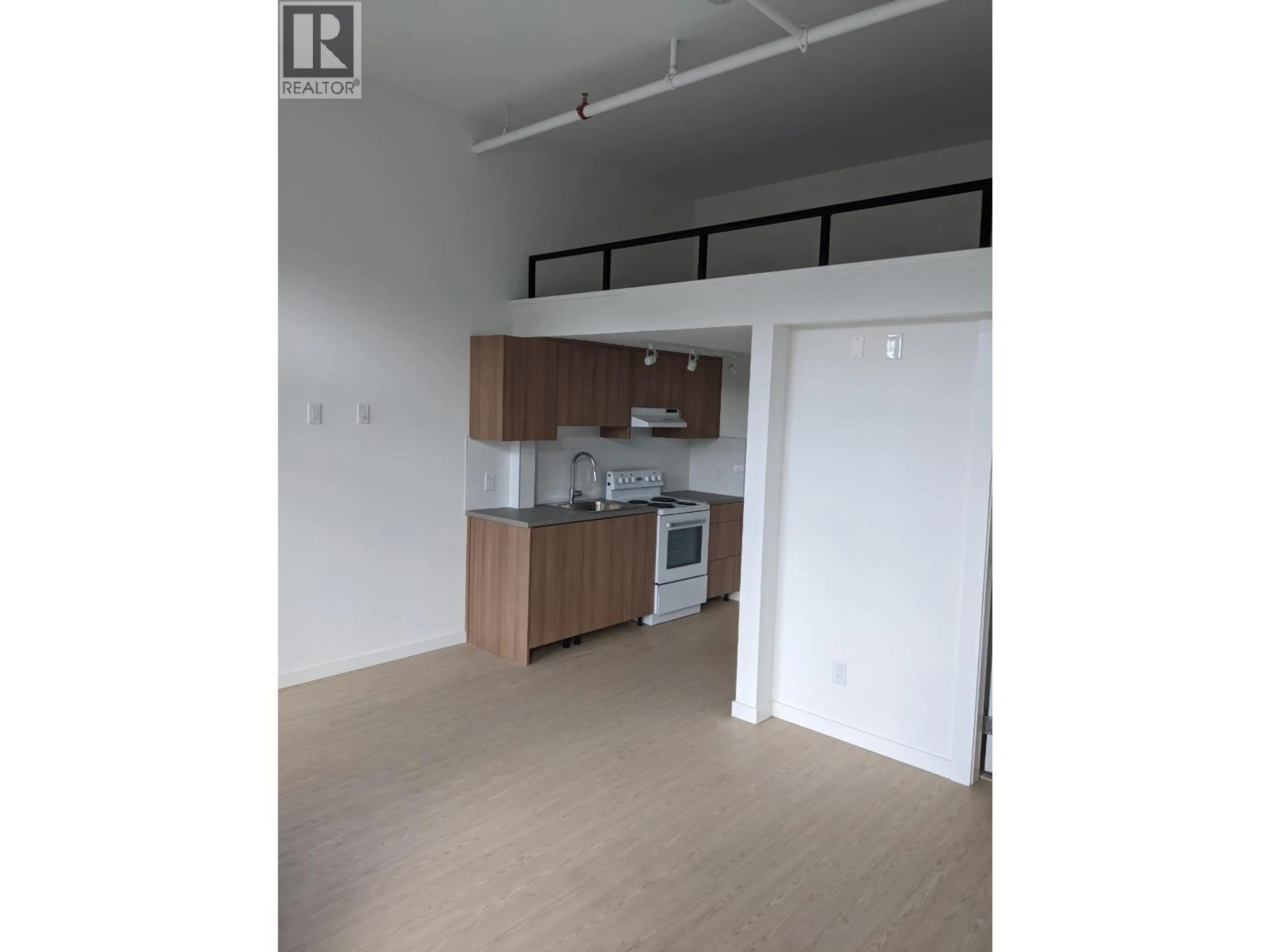 Unknown for 101 - 39771 GOVERNMENT ROAD, Squamish British Columbia V8B0G3