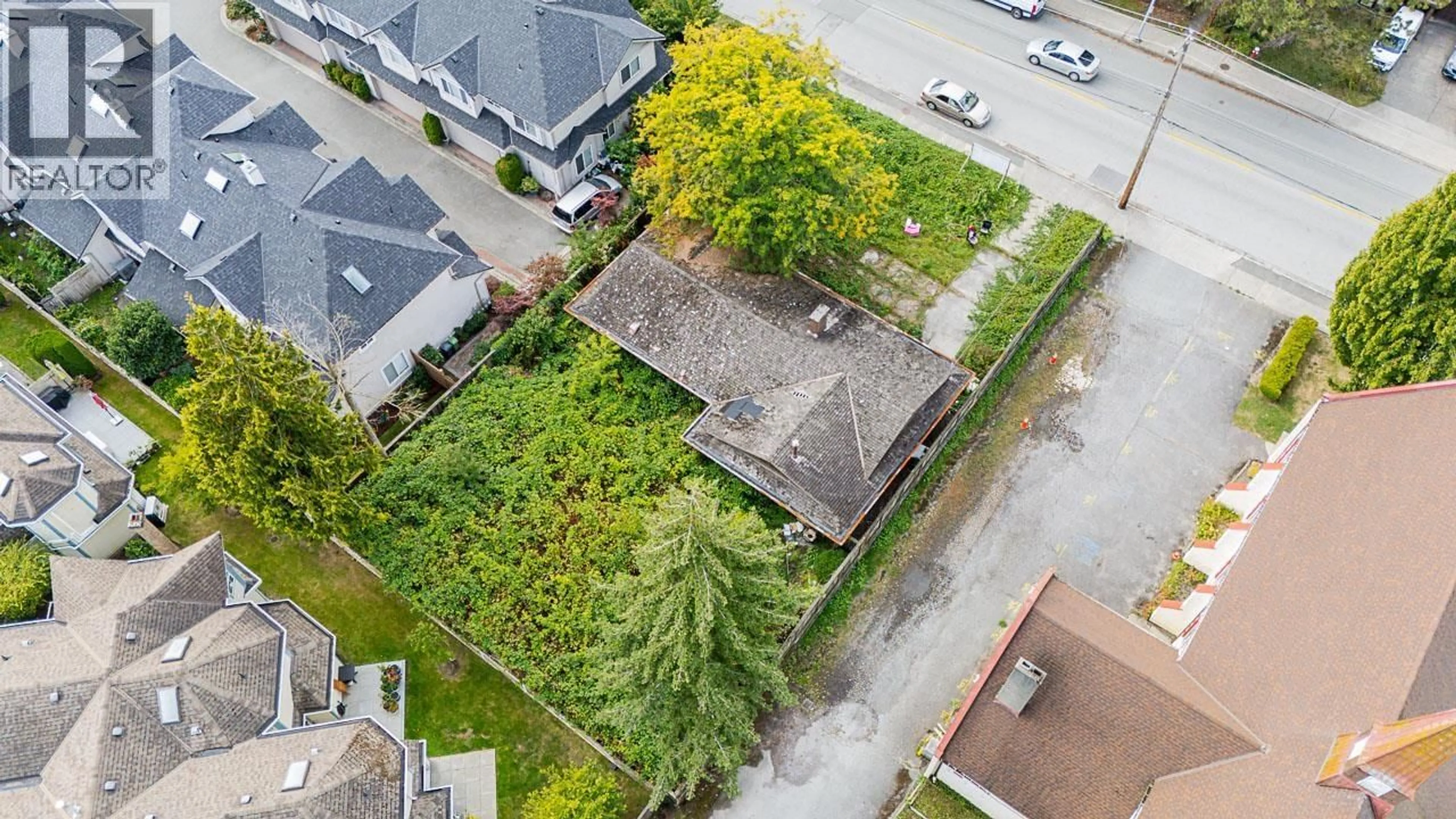 A pic from outside/outdoor area/front of a property/back of a property/a pic from drone, street for 7300 ST. ALBANS ROAD, Richmond British Columbia V6Y2K3