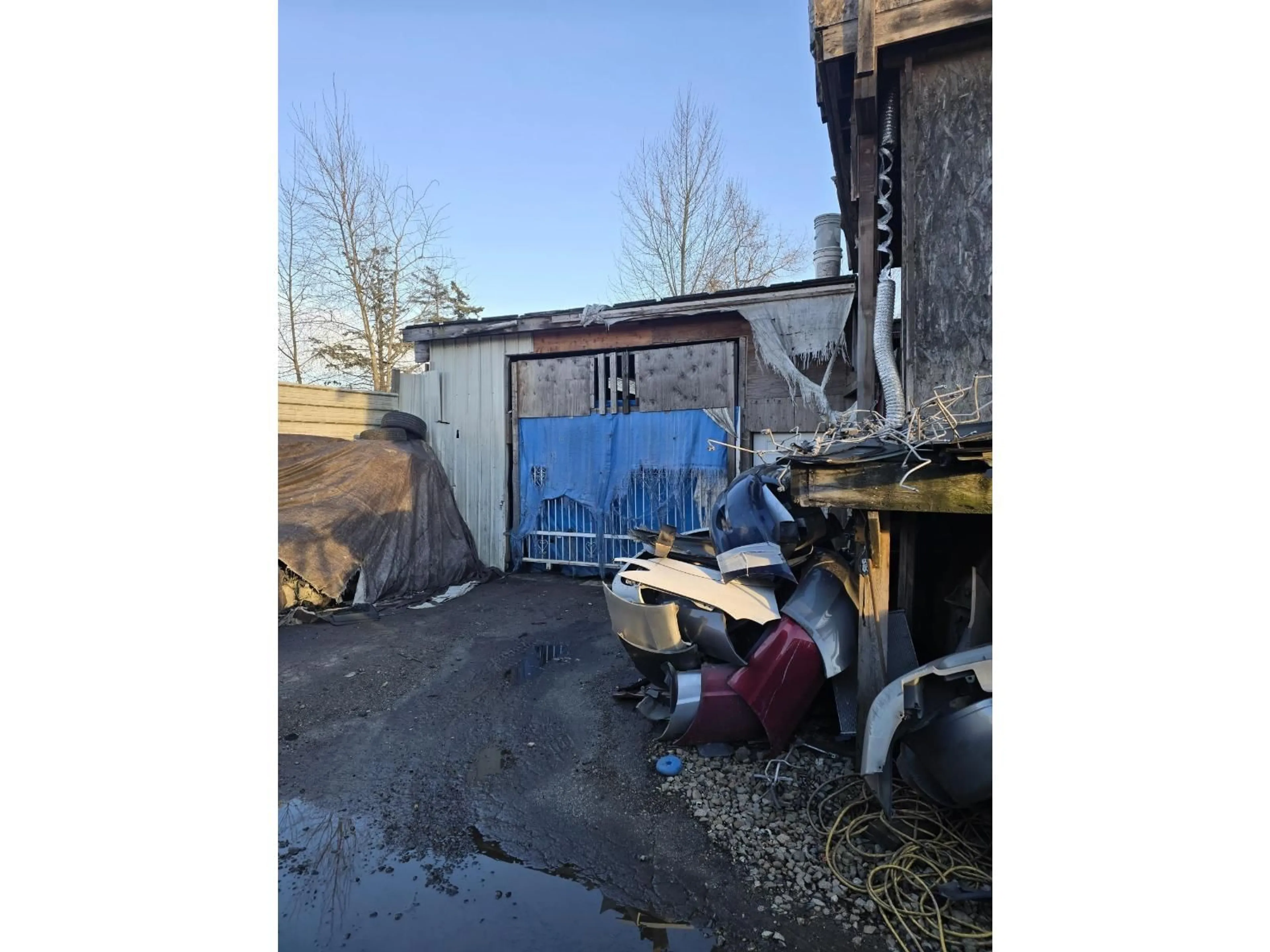 Shed for 12343 OLD YALE ROAD, Surrey British Columbia V3V3X7