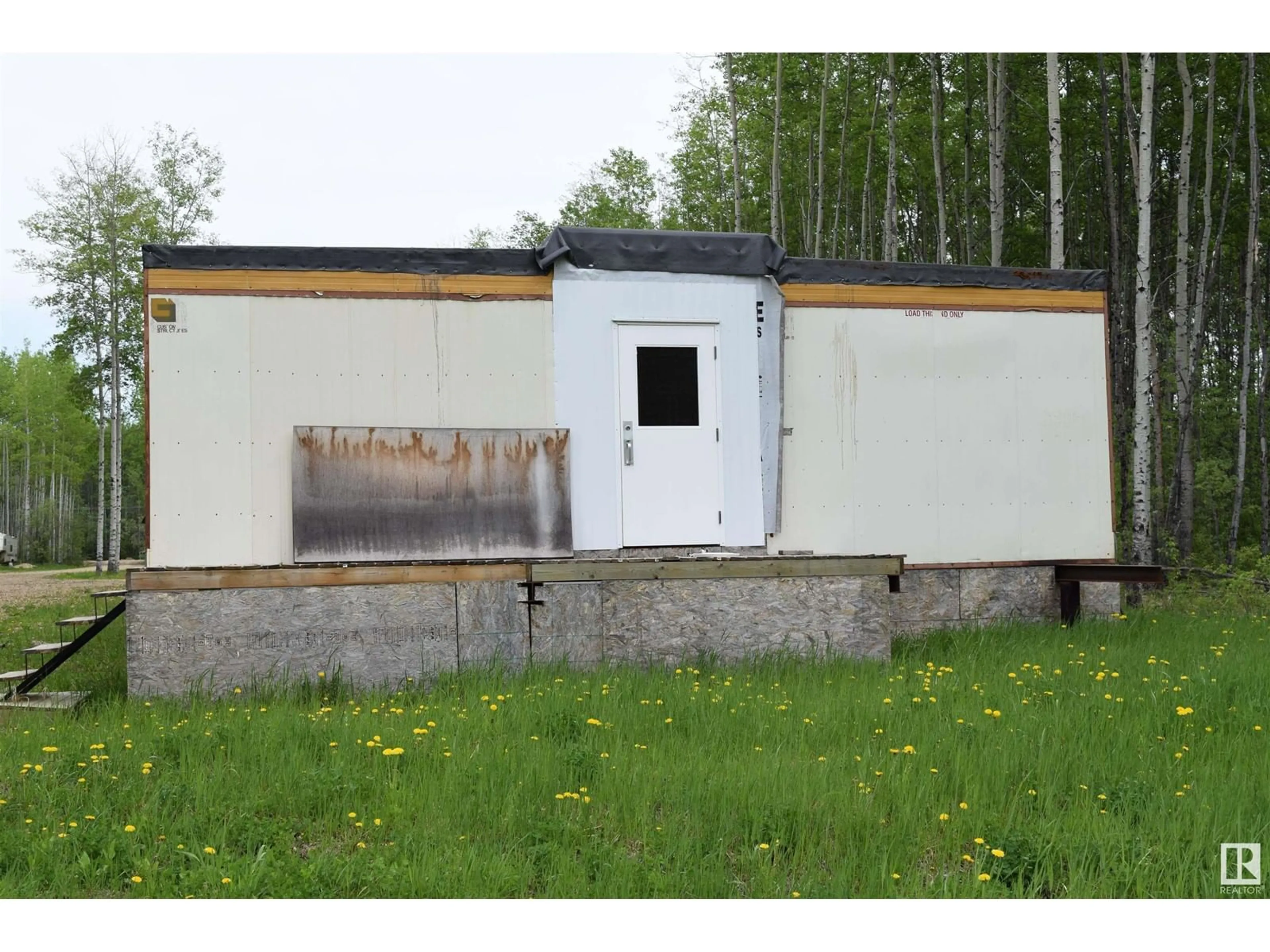 Shed for 455 Industrial DR N, Red Earth Creek Alberta T0G1X0