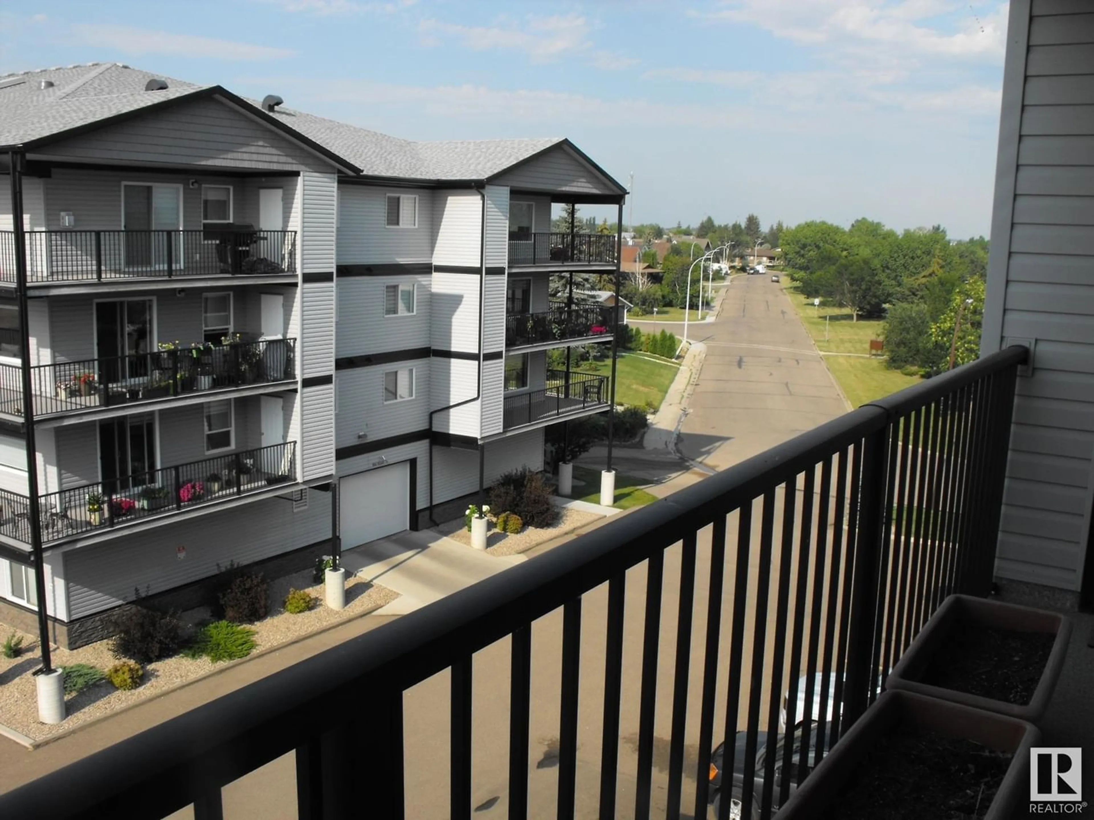 Balcony in the apartment, the street view for #405 4614A Lakeshore DR, St. Paul Town Alberta T0A3A3