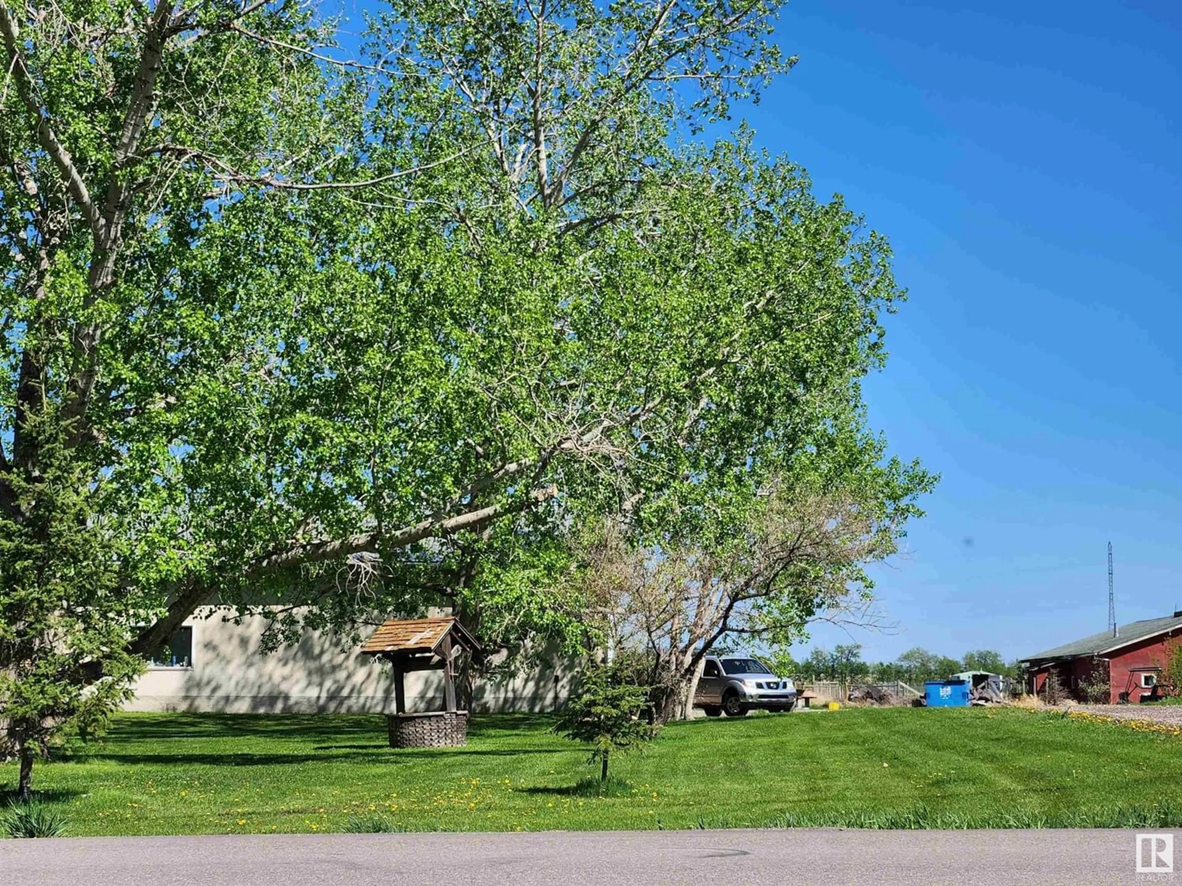 Frontside or backside of a home, the street view for 50417 B RGE RD 245, Rural Leduc County Alberta T4X0P5