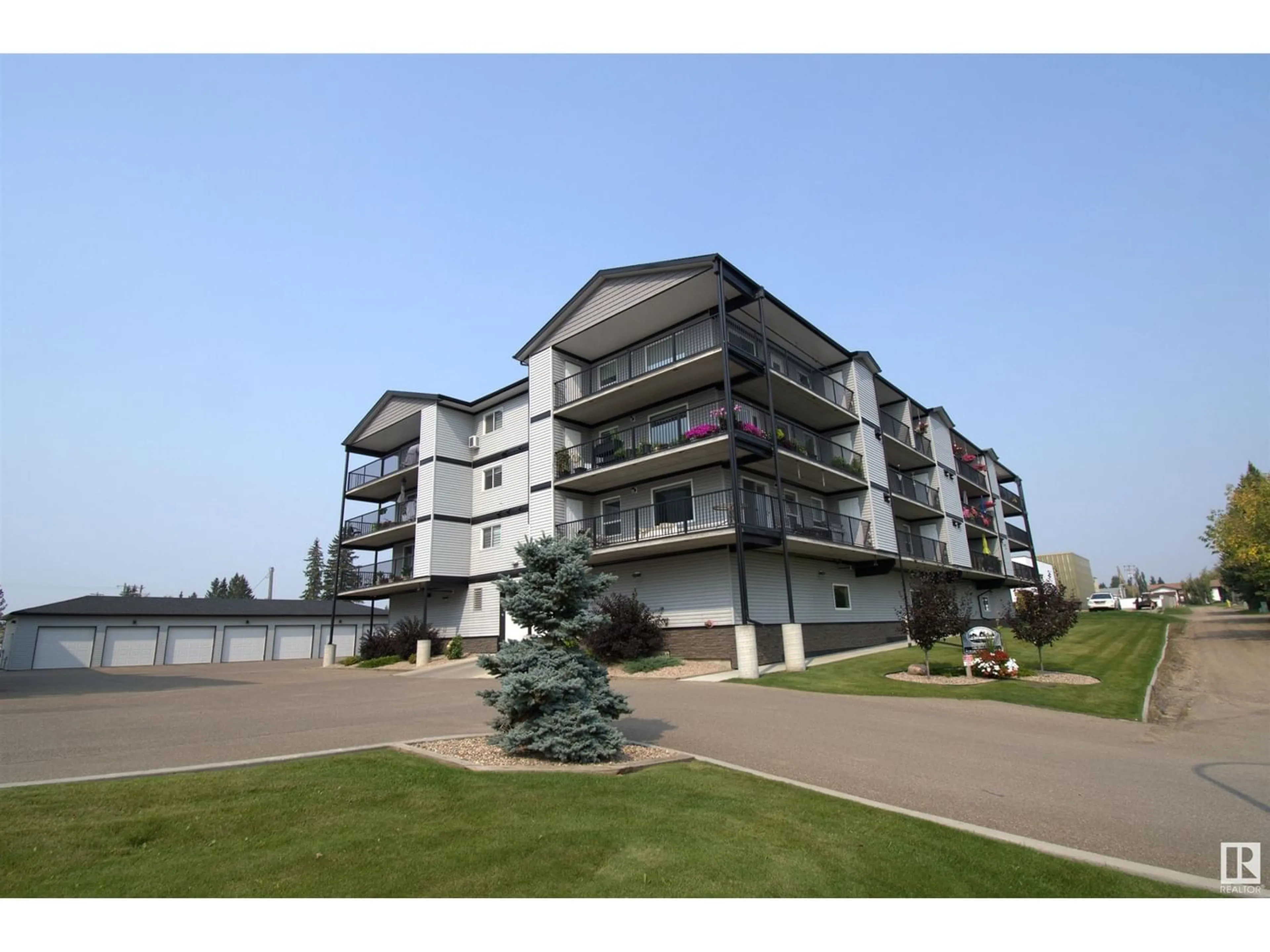 A pic from exterior of the house or condo for #303 4614B Lakeshore DR, St. Paul Town Alberta T0A3A3