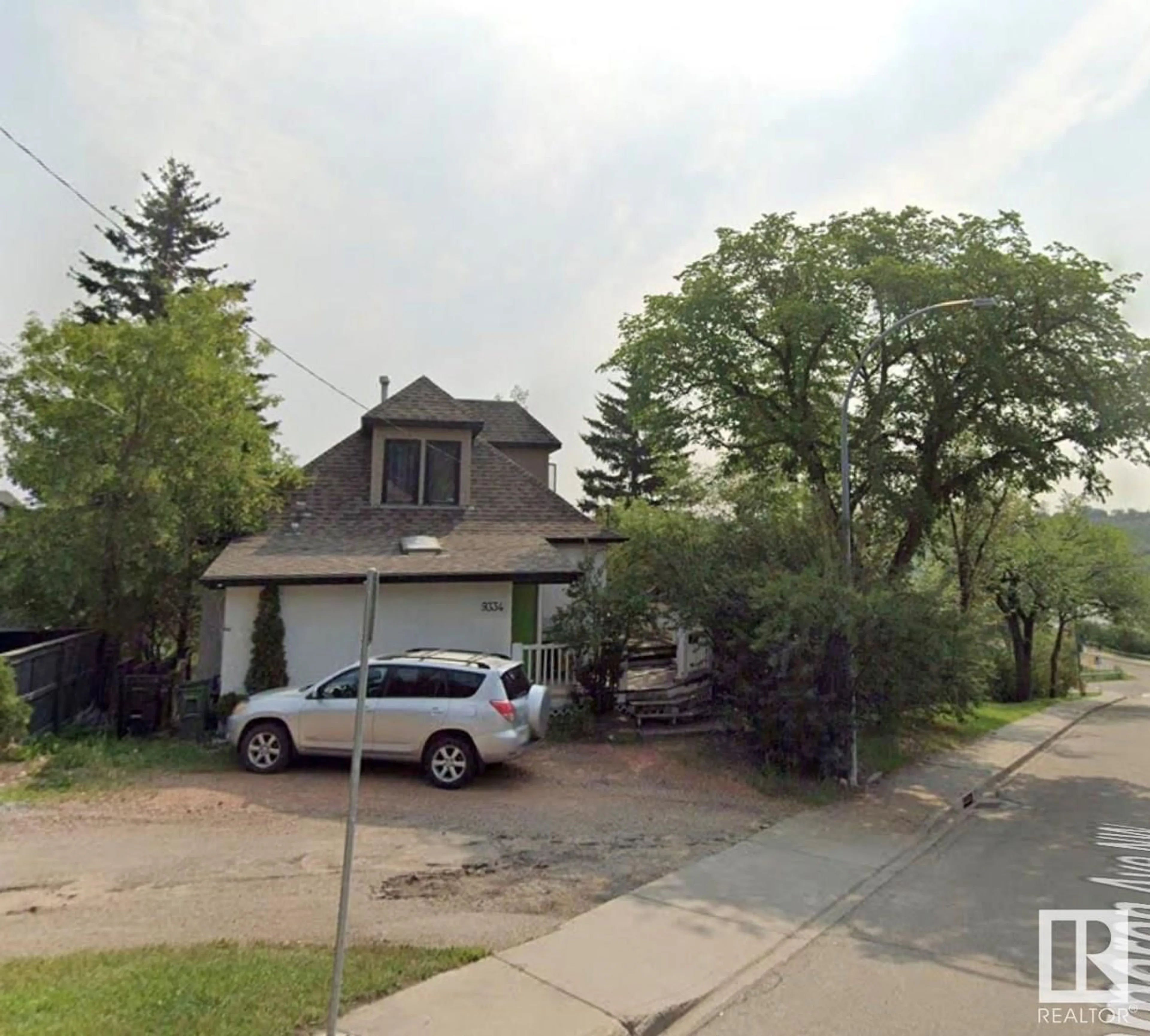 Frontside or backside of a home for 9334 CAMERON AV NW, Edmonton Alberta T5H3R6