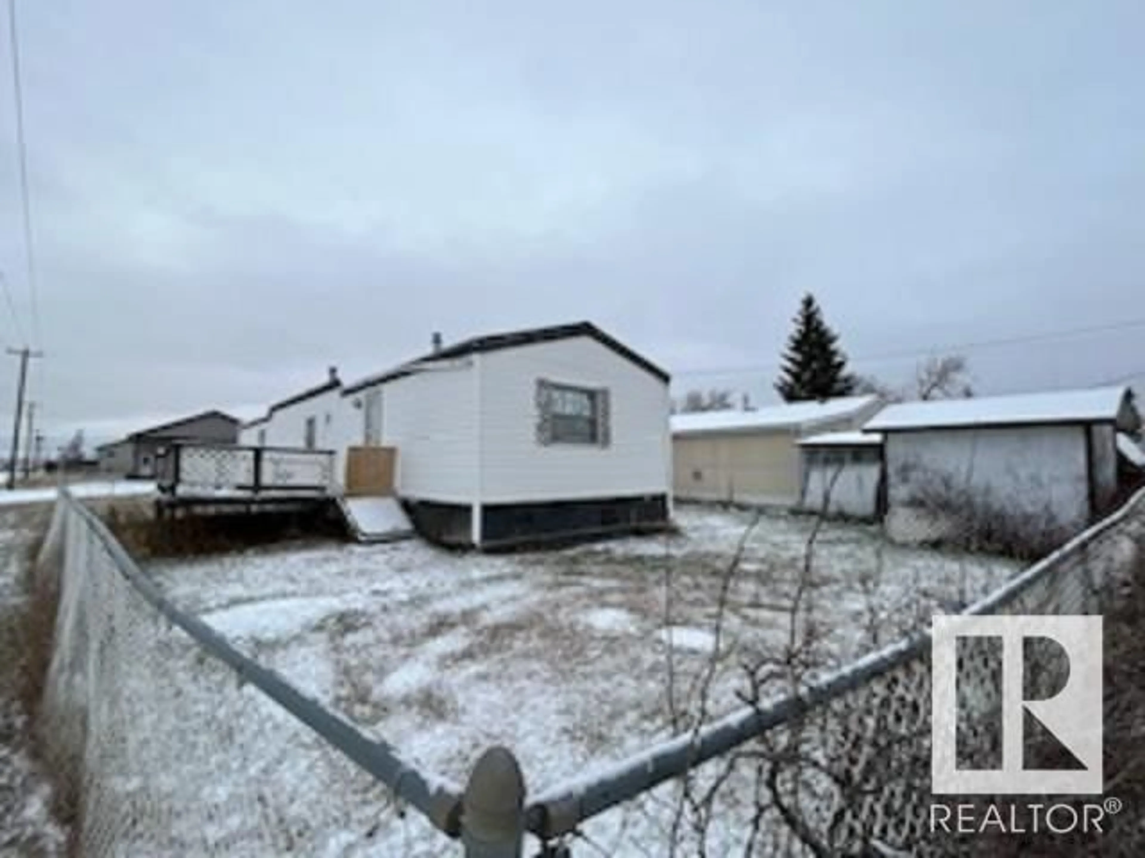 Shed for 9713 102 AV, Clairmont Alberta T0H0W6