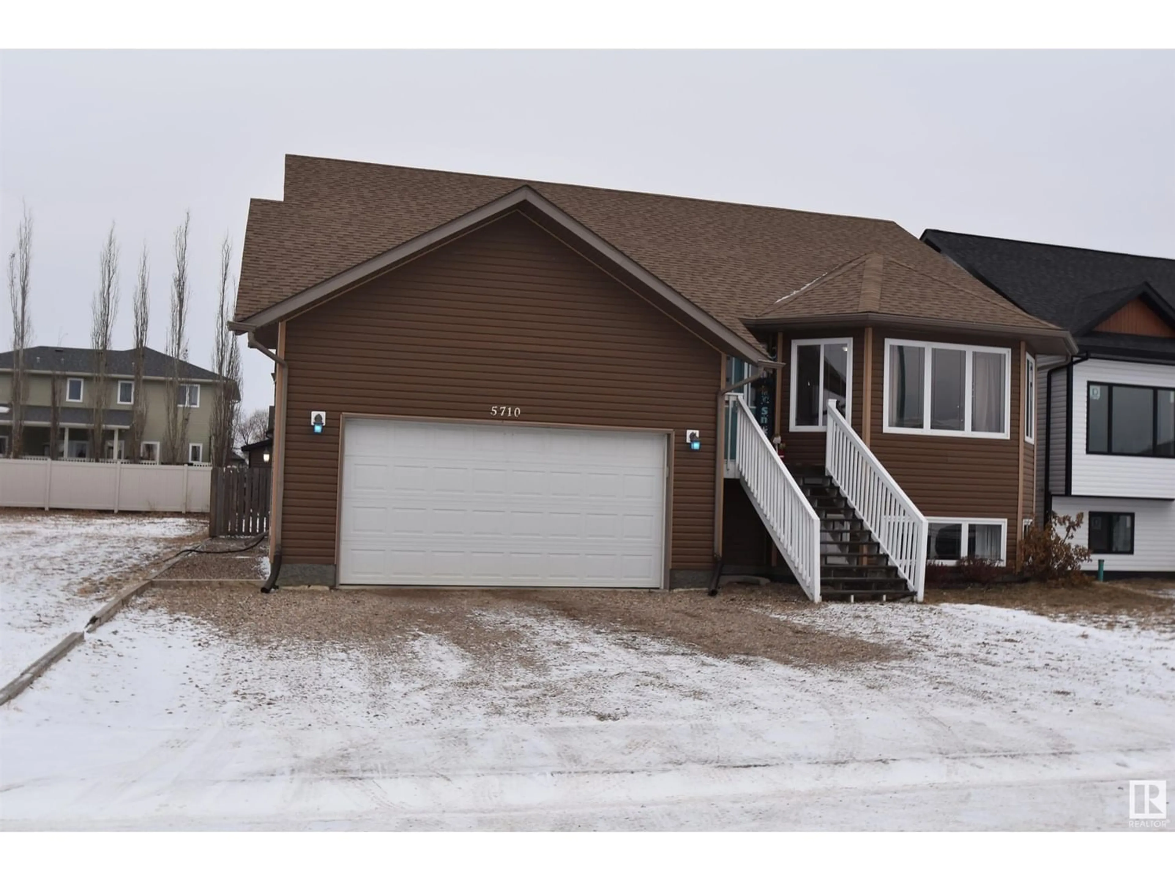 Frontside or backside of a home for 5710 52 AV, St. Paul Town Alberta T0A3A1