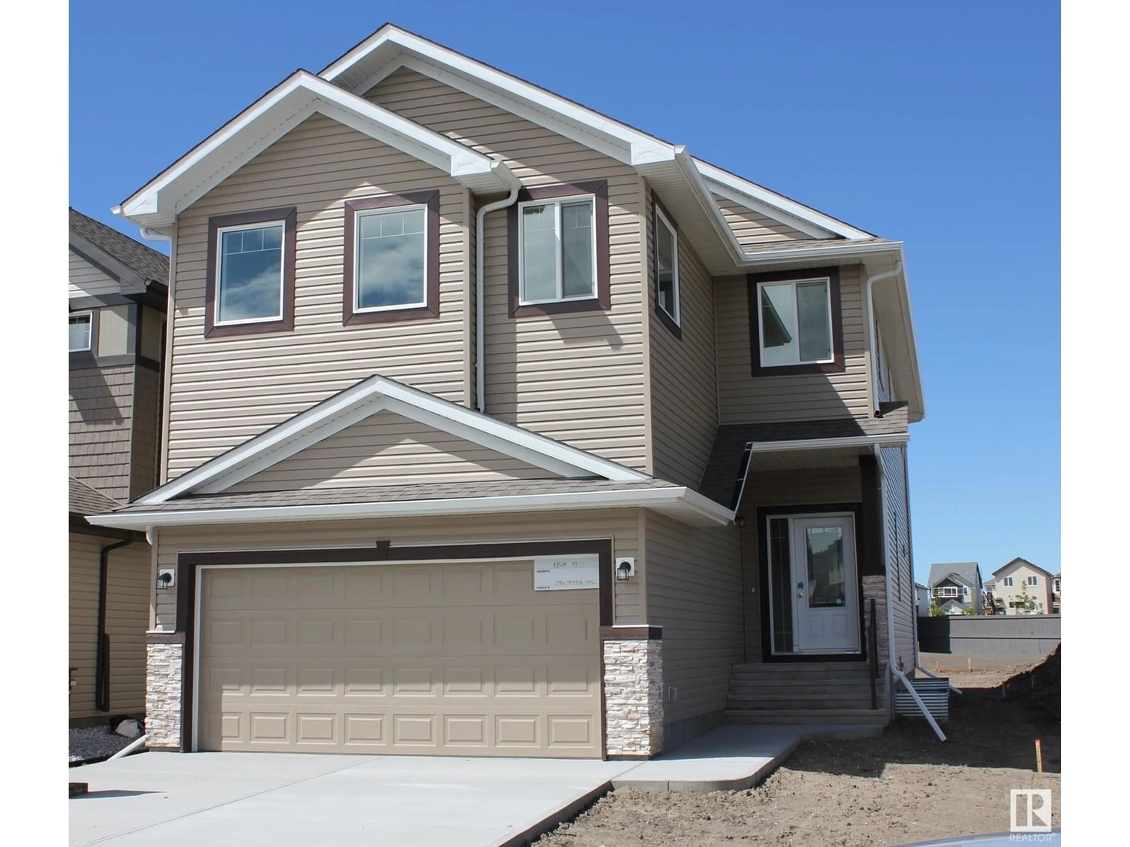 A pic from exterior of the house or condo for 17635 48 ST NW, Edmonton Alberta T5Y3Z9