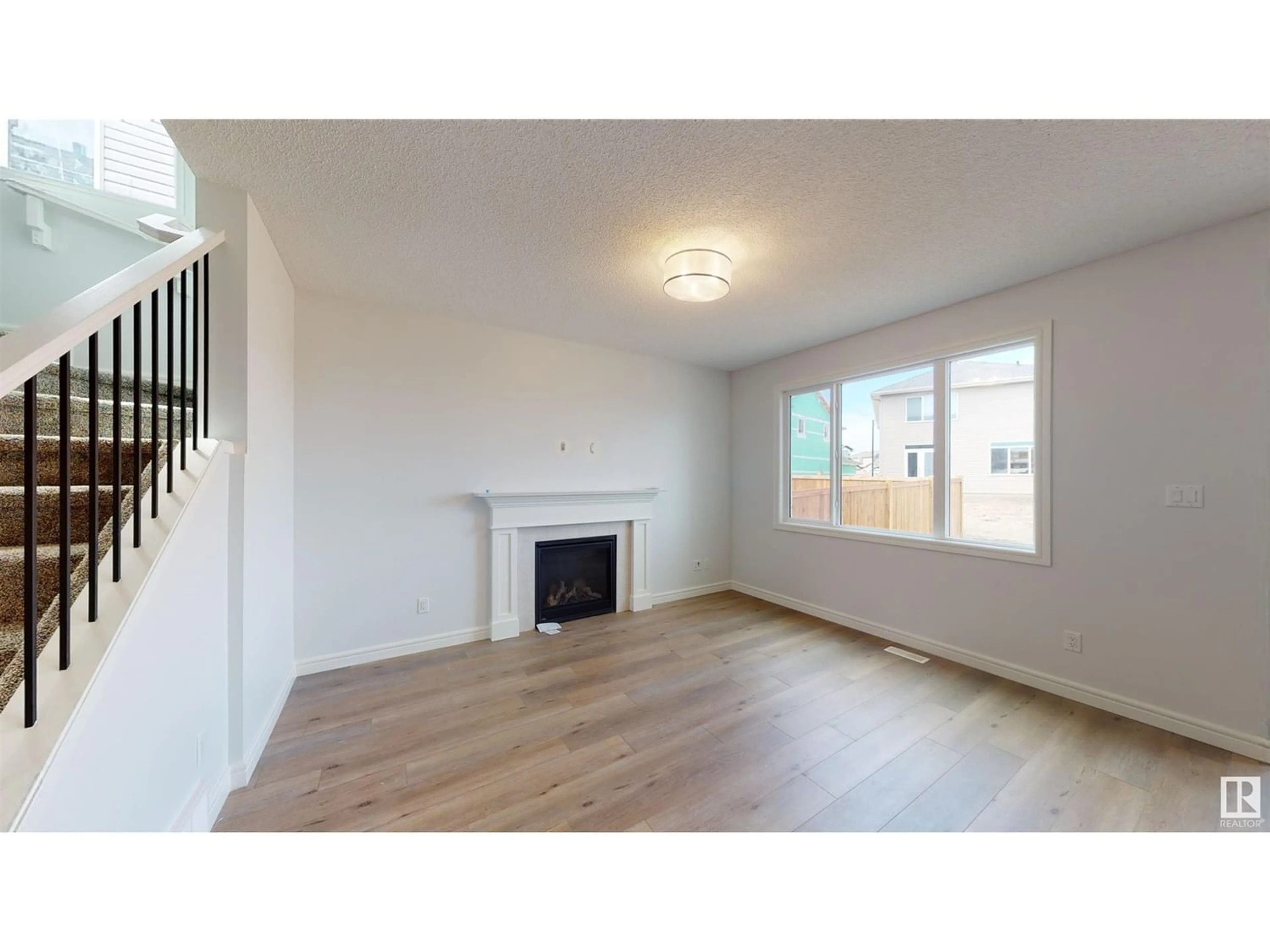 A pic of a room for 17635 48 ST NW, Edmonton Alberta T5Y3Z9