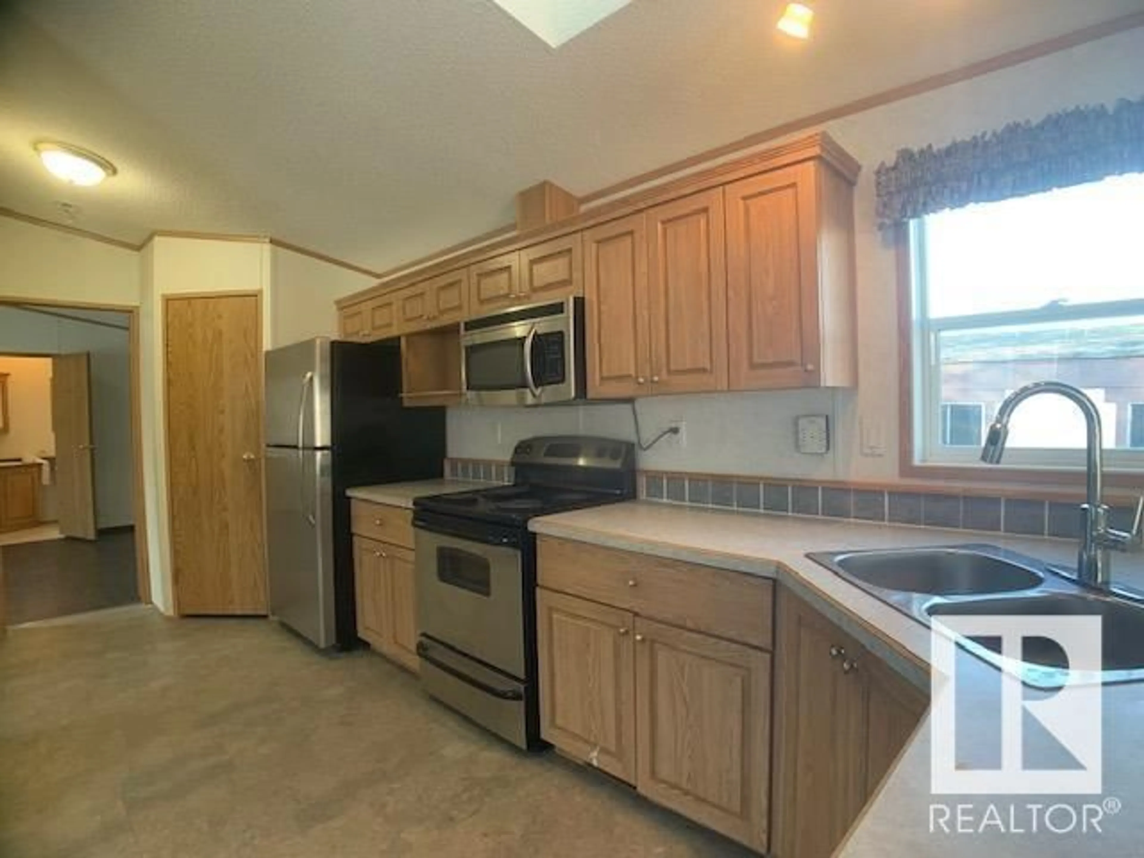 Standard kitchen, wood floors, cottage for 5925 Willow DR, Boyle Alberta T0A0M0