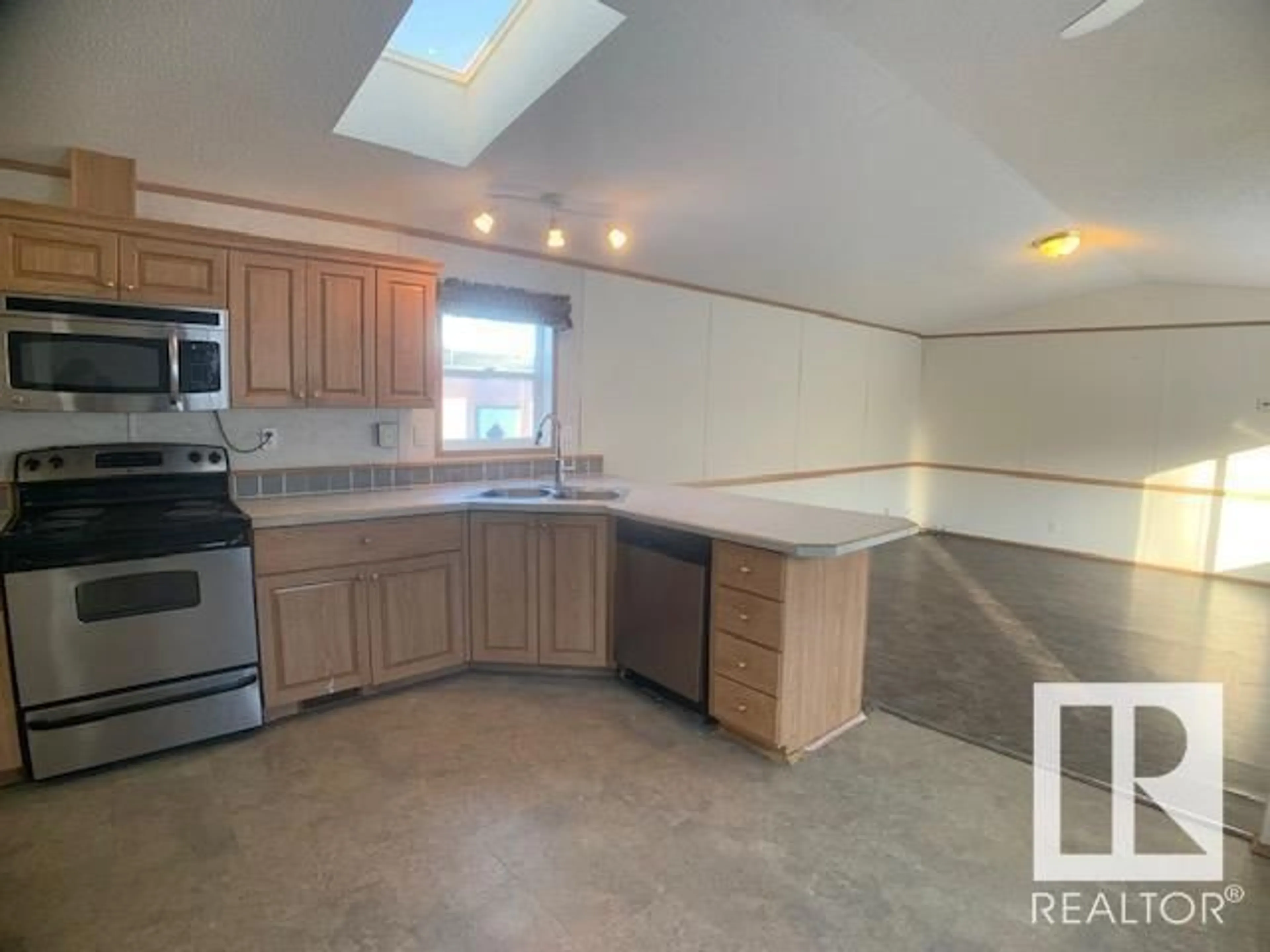 Open concept kitchen for 5925 Willow DR, Boyle Alberta T0A0M0