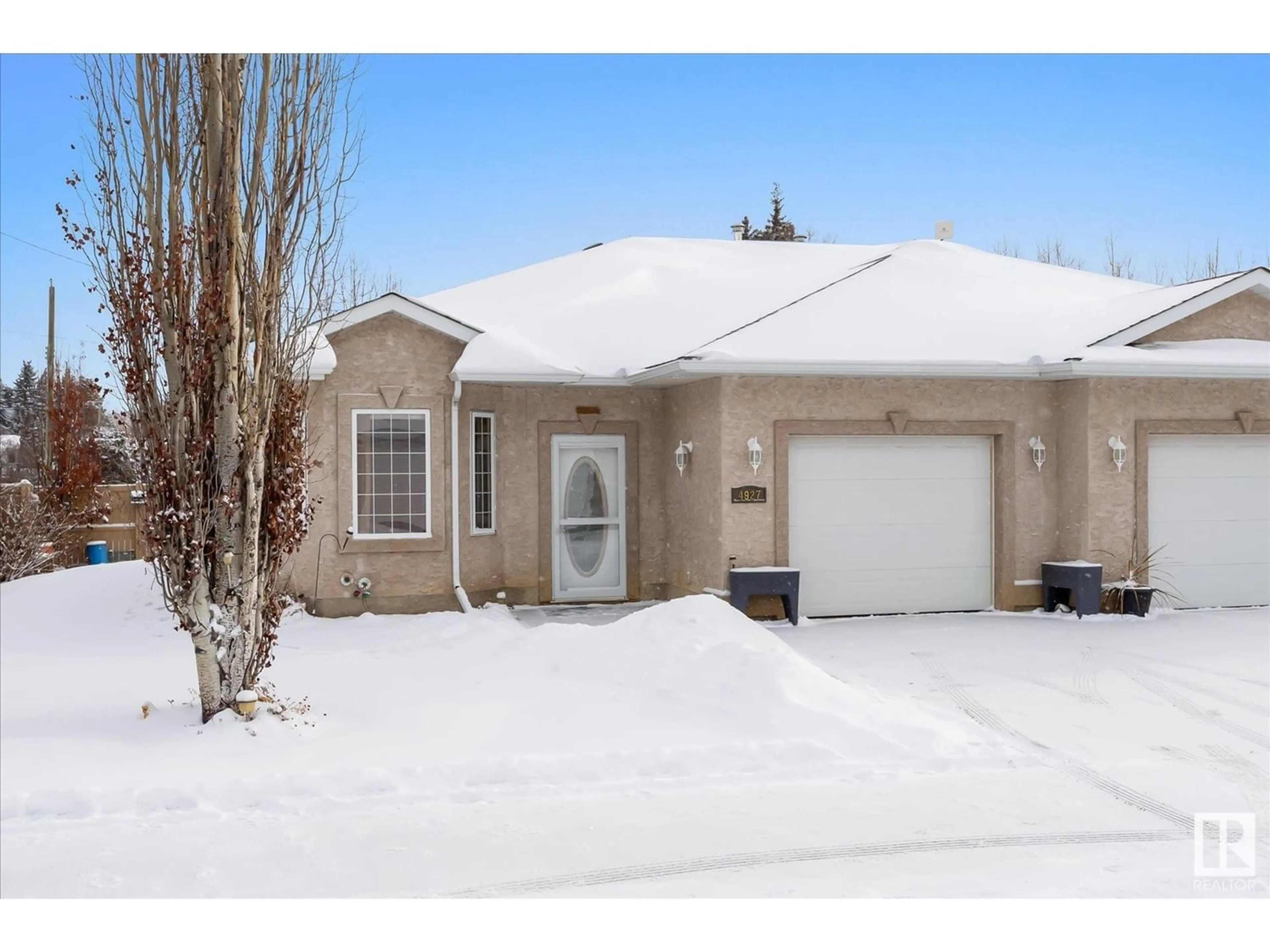 Frontside or backside of a home for 4927 48 AV, Onoway Alberta T0E1V0