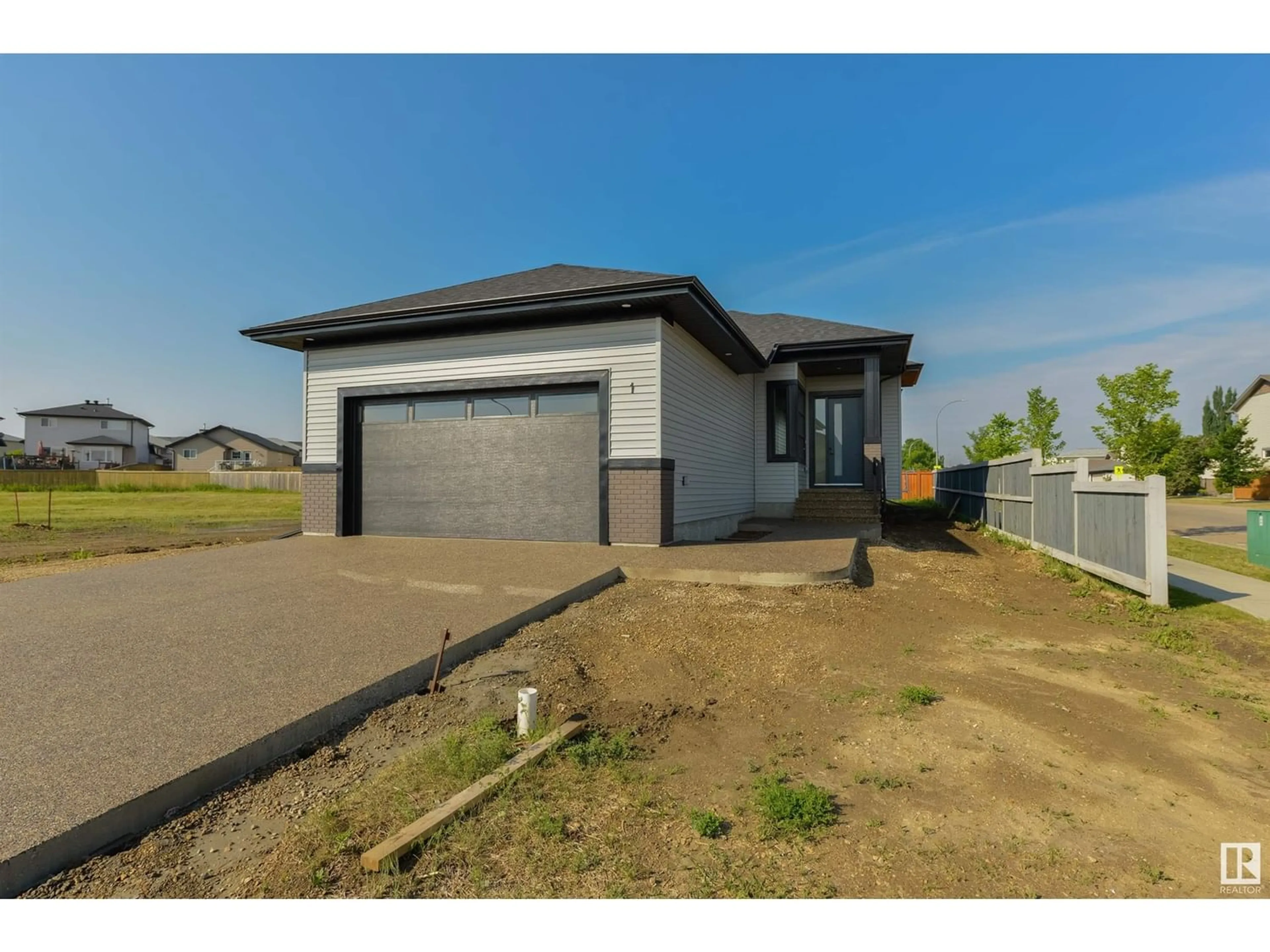 Frontside or backside of a home for 1 HILLWOOD TC, Spruce Grove Alberta T7X0X4