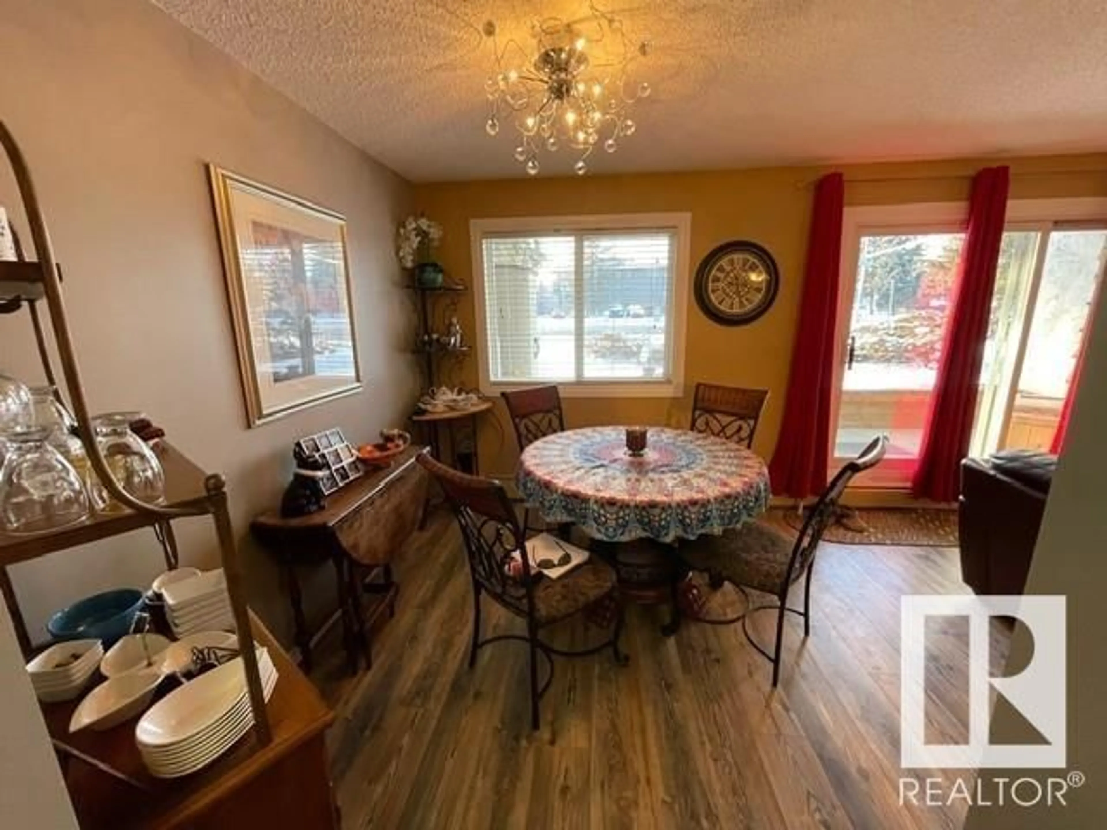 Dining room for #106 14825 51 AV NW, Edmonton Alberta T6H5G4