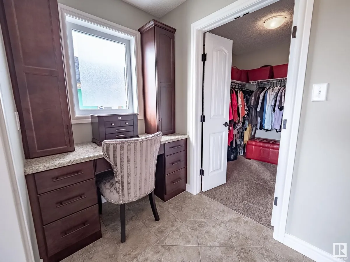 1000 GENESIS LAKE BV, Stony Plain, Alberta Detached Wahi