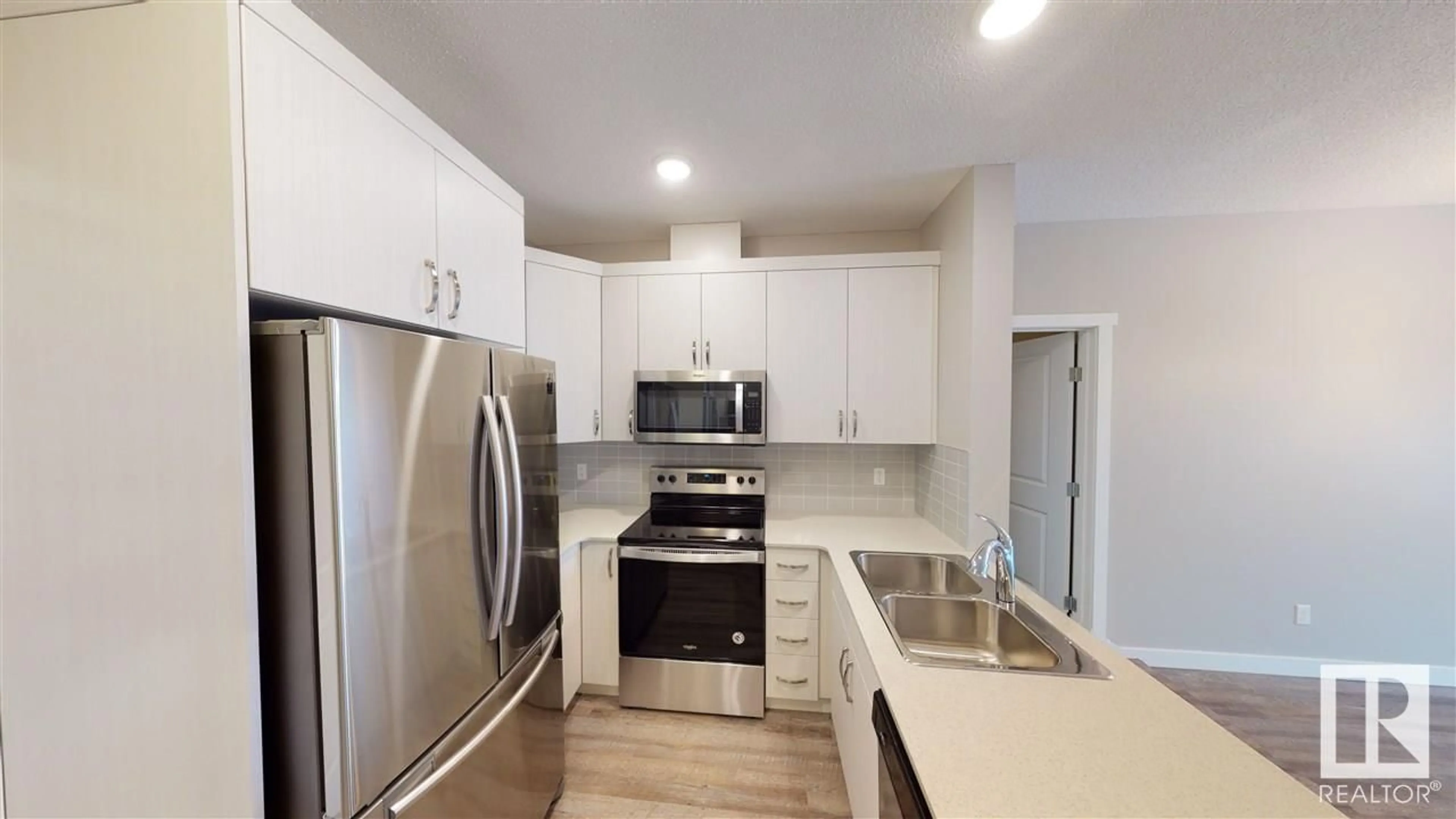 Standard kitchen for #326 12804 140 AV NW, Edmonton Alberta T6V0M3