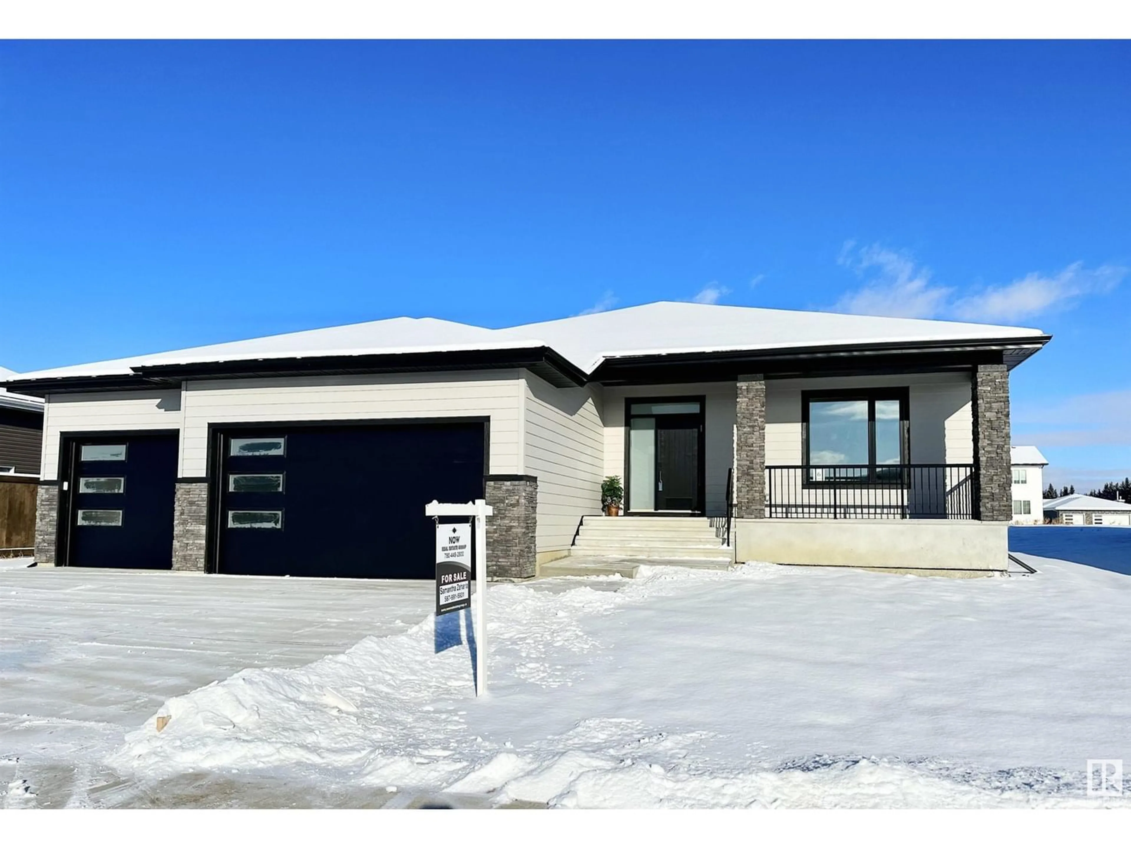 Frontside or backside of a home for 6 HAYFIELD GV, Ardrossan Alberta T8E0A8