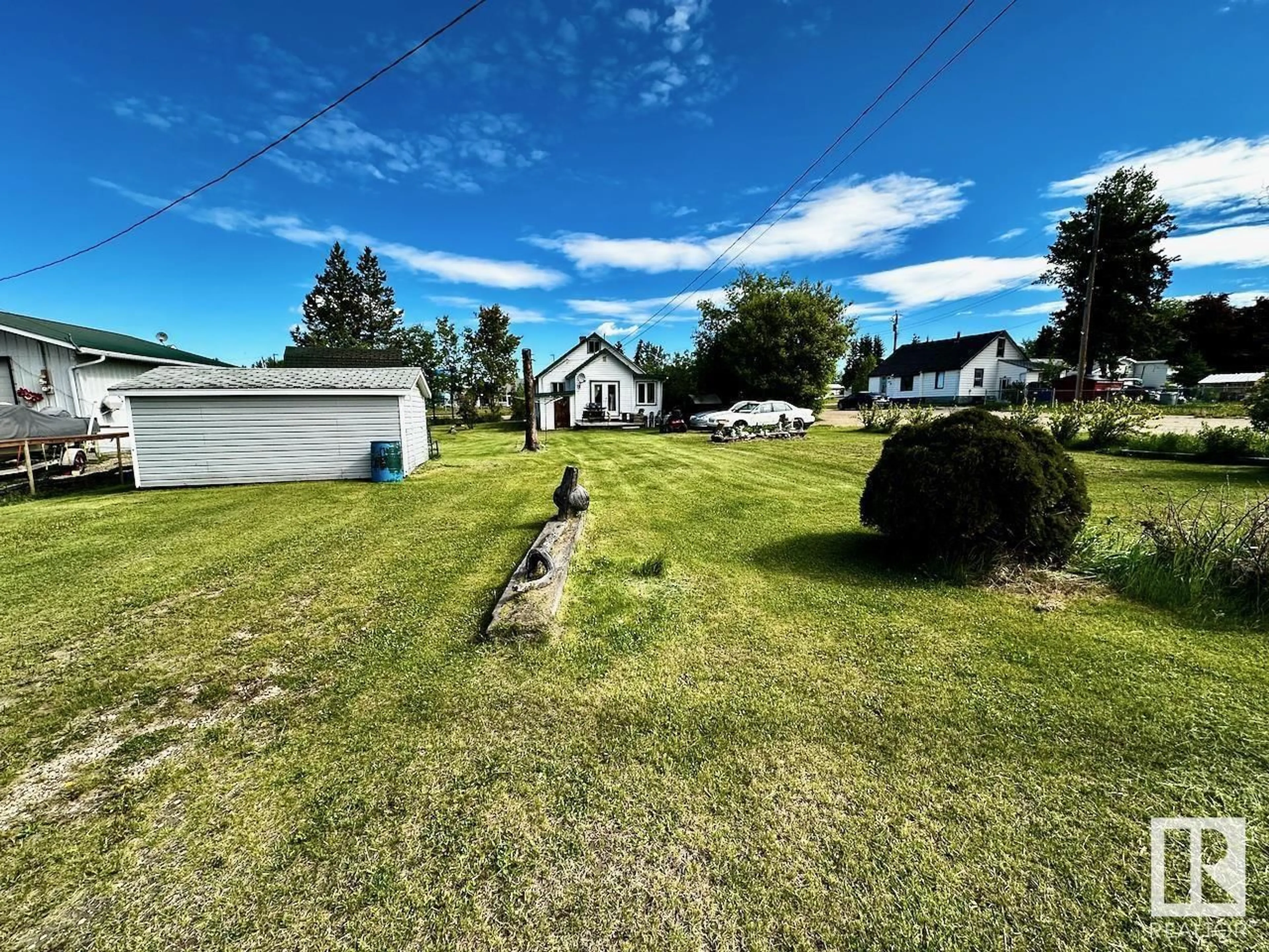 Living room for 5103 49 AV, Entwistle Alberta T0E0S0