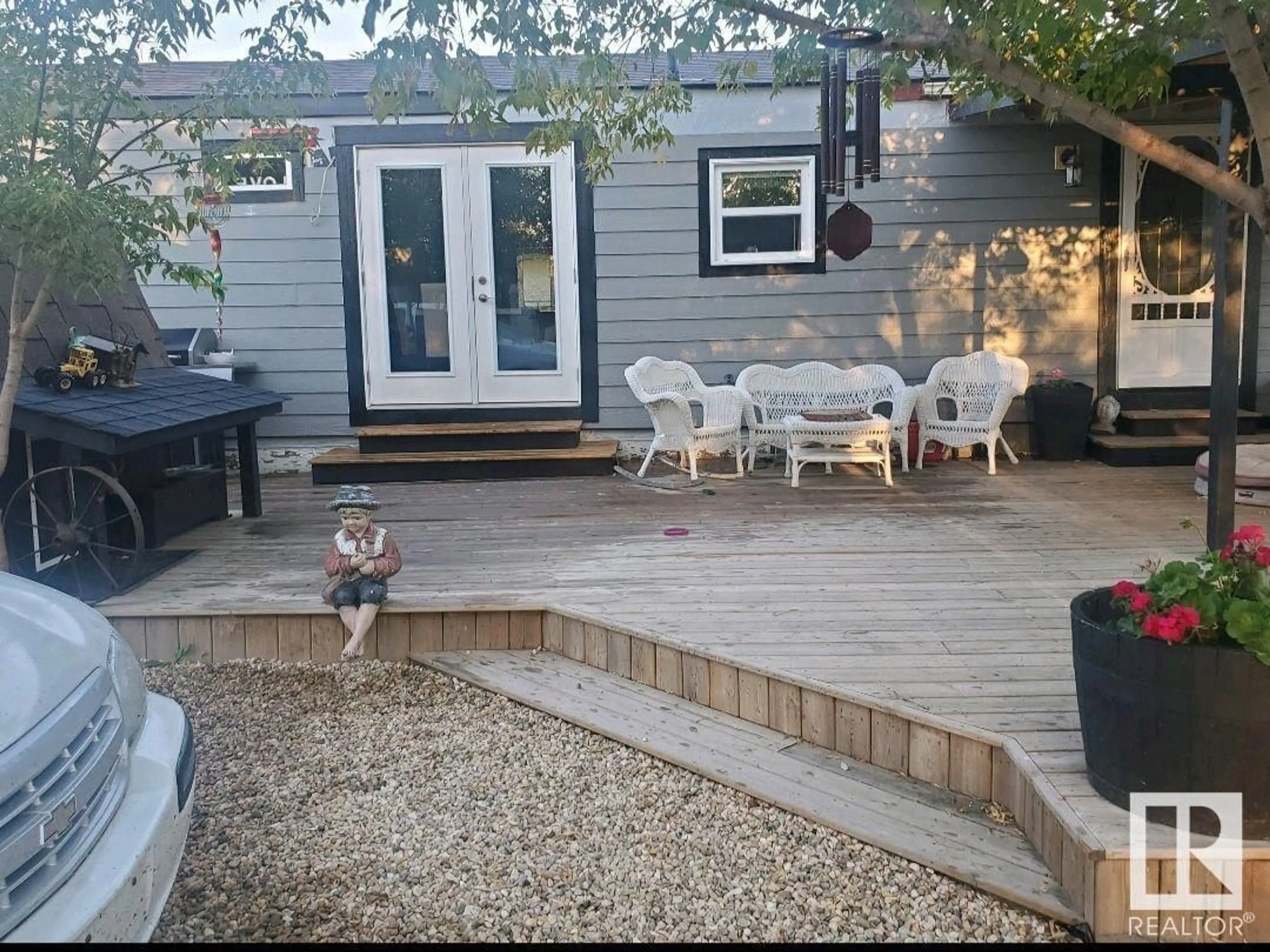 Patio for 305 Cavale Rd. 5129 Hwy. 18, Rural Barrhead County Alberta T7N1N3